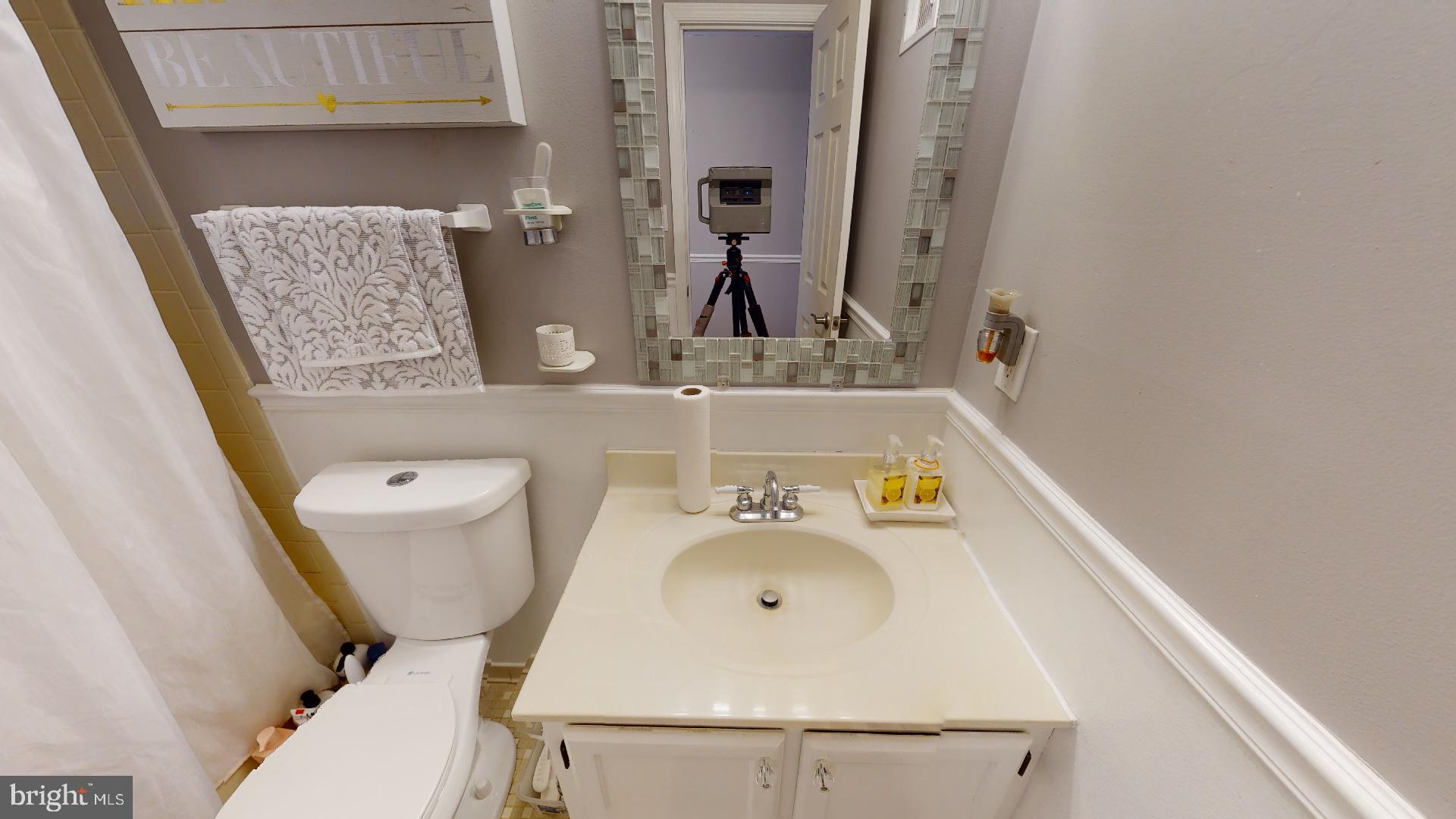 LARGO KNOLLS - Residential