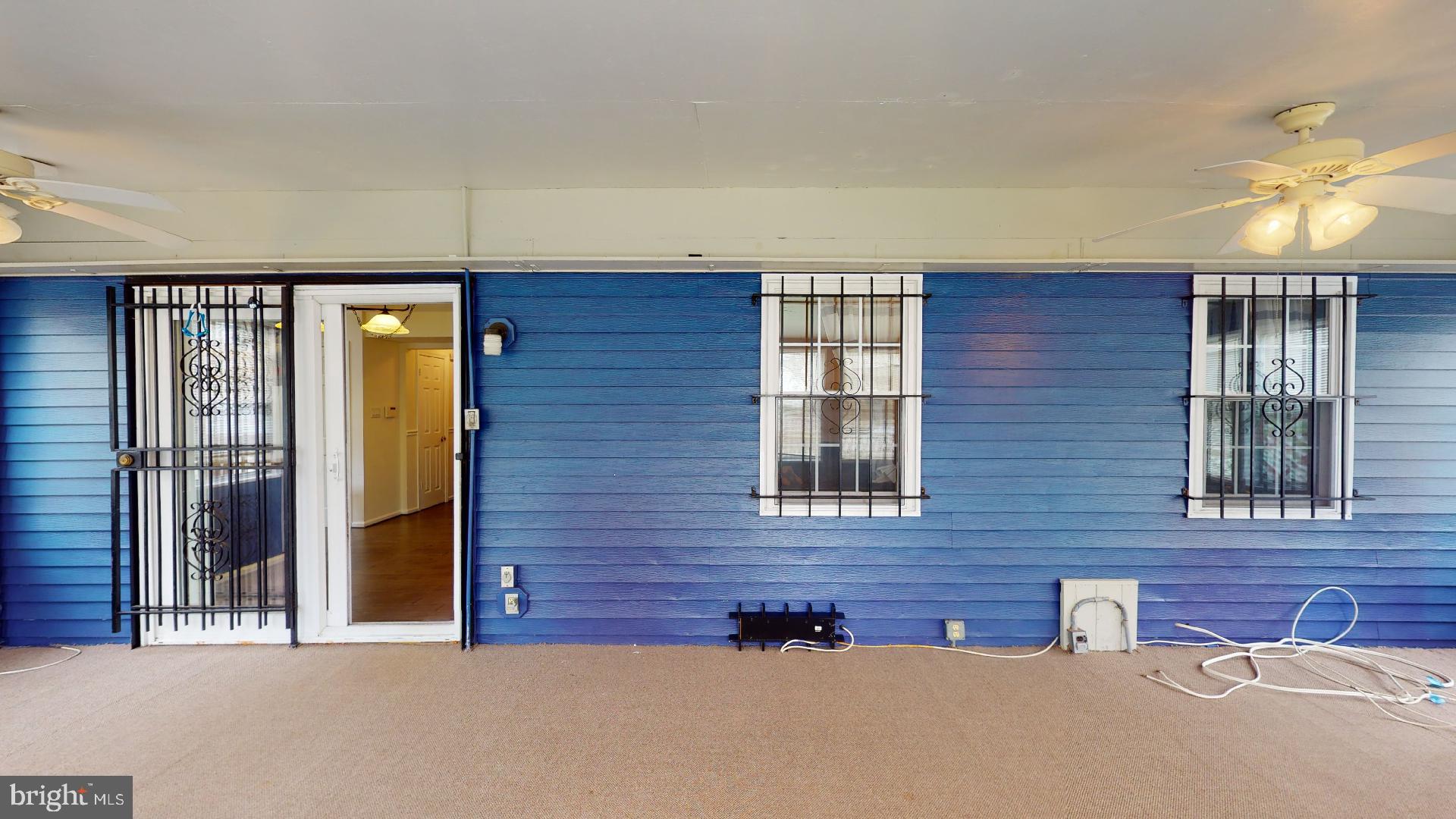 LARGO KNOLLS - Residential