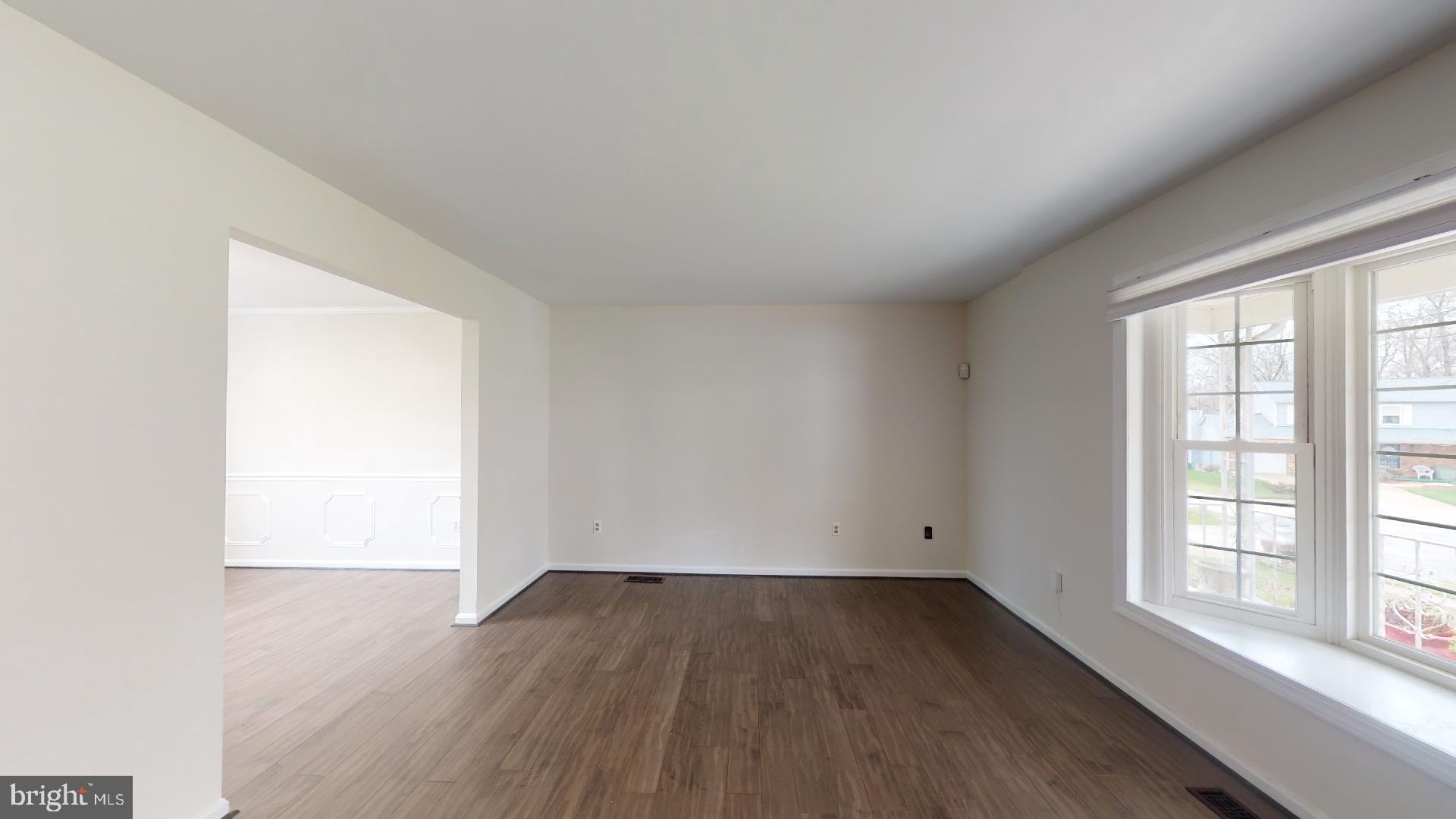 LARGO KNOLLS - Residential