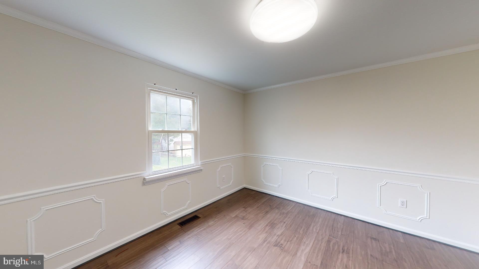 LARGO KNOLLS - Residential