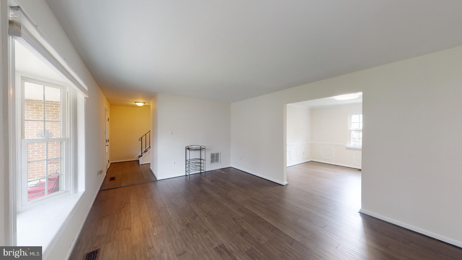 LARGO KNOLLS - Residential