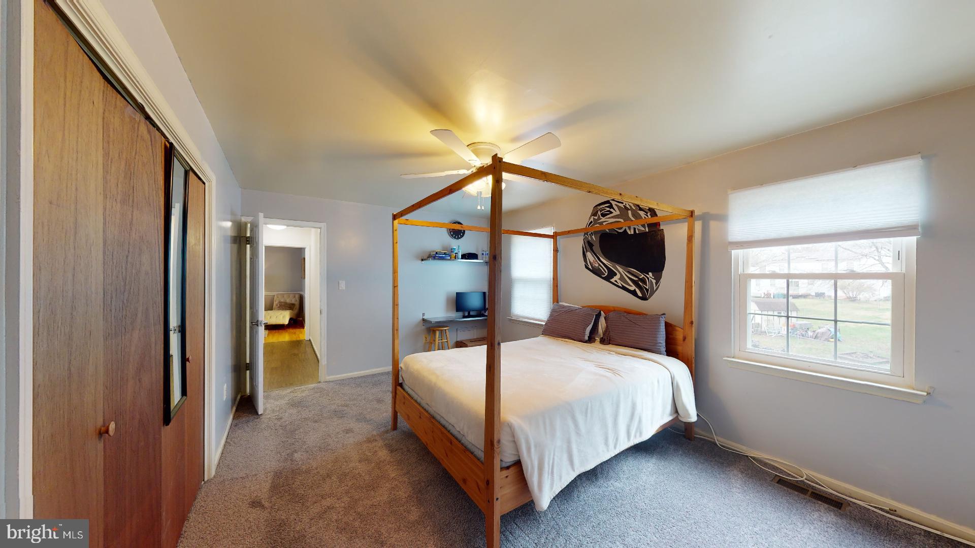 LARGO KNOLLS - Residential