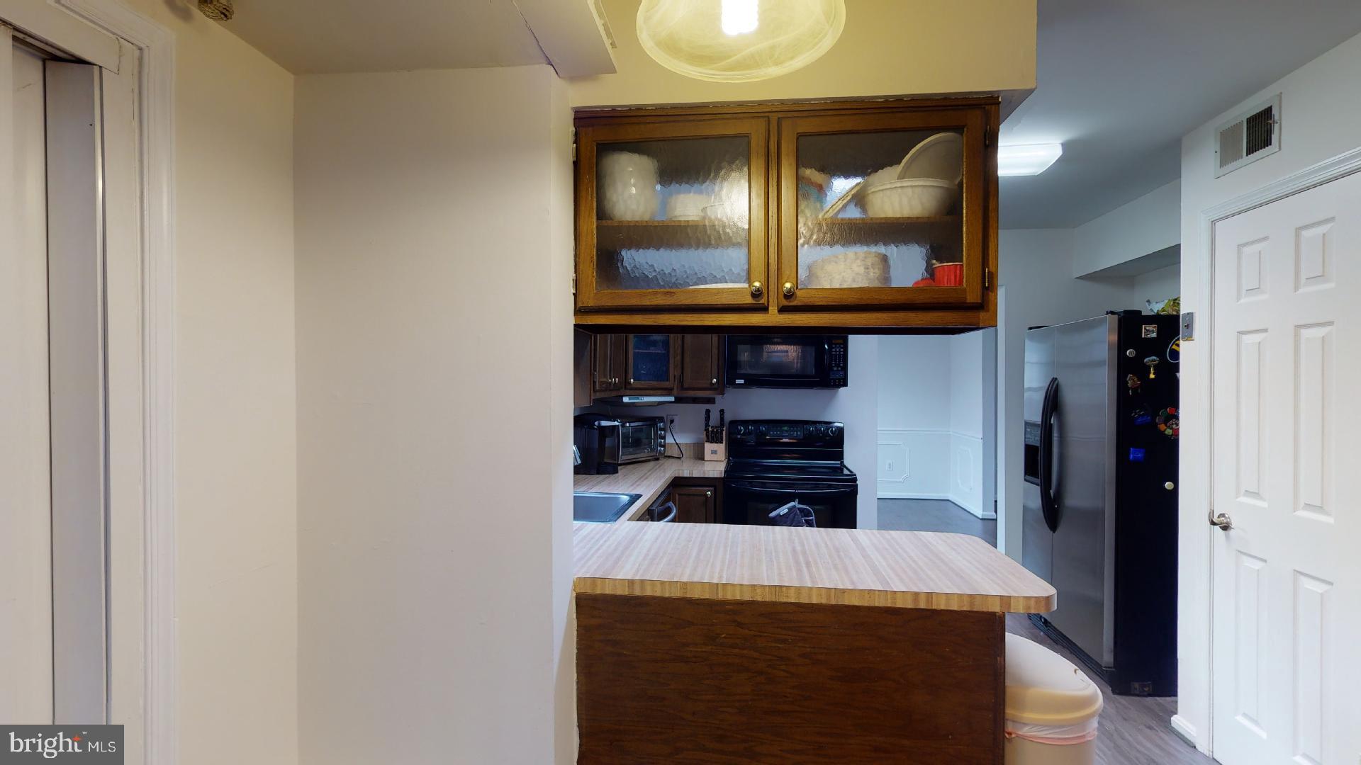 LARGO KNOLLS - Residential