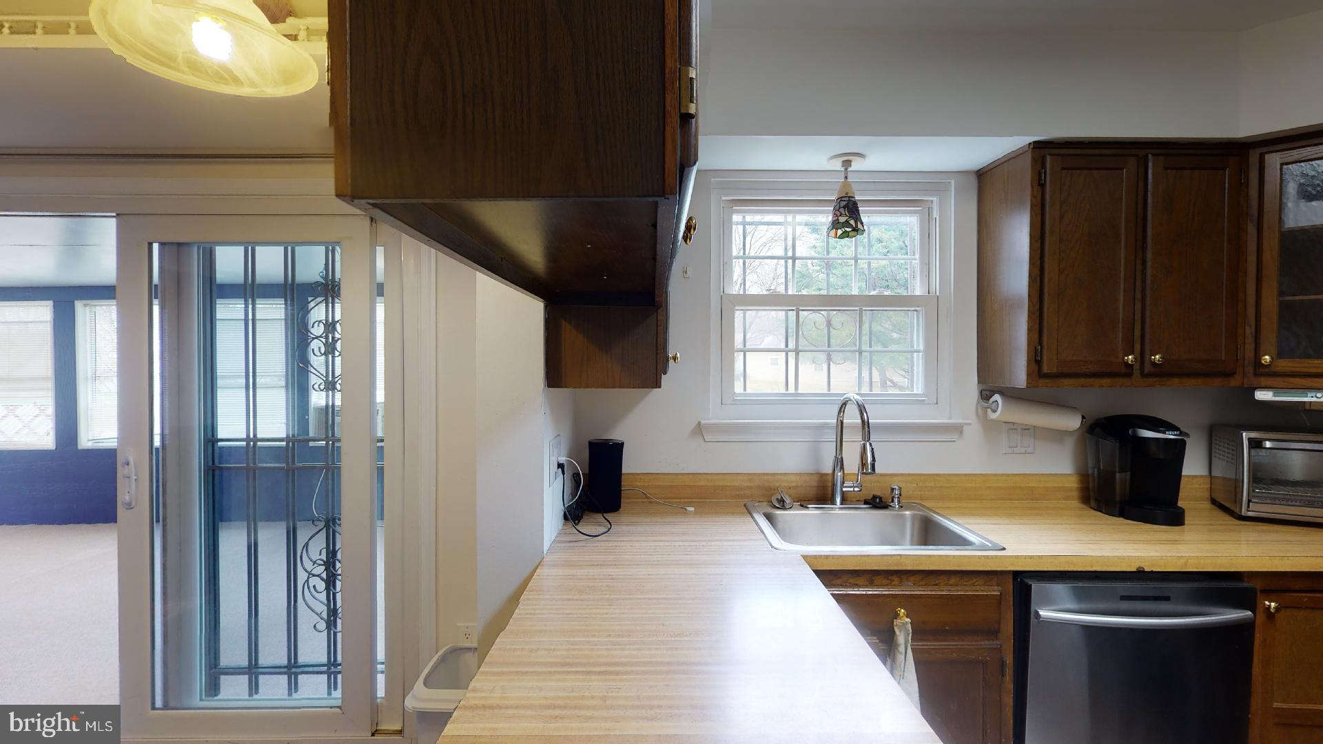 LARGO KNOLLS - Residential