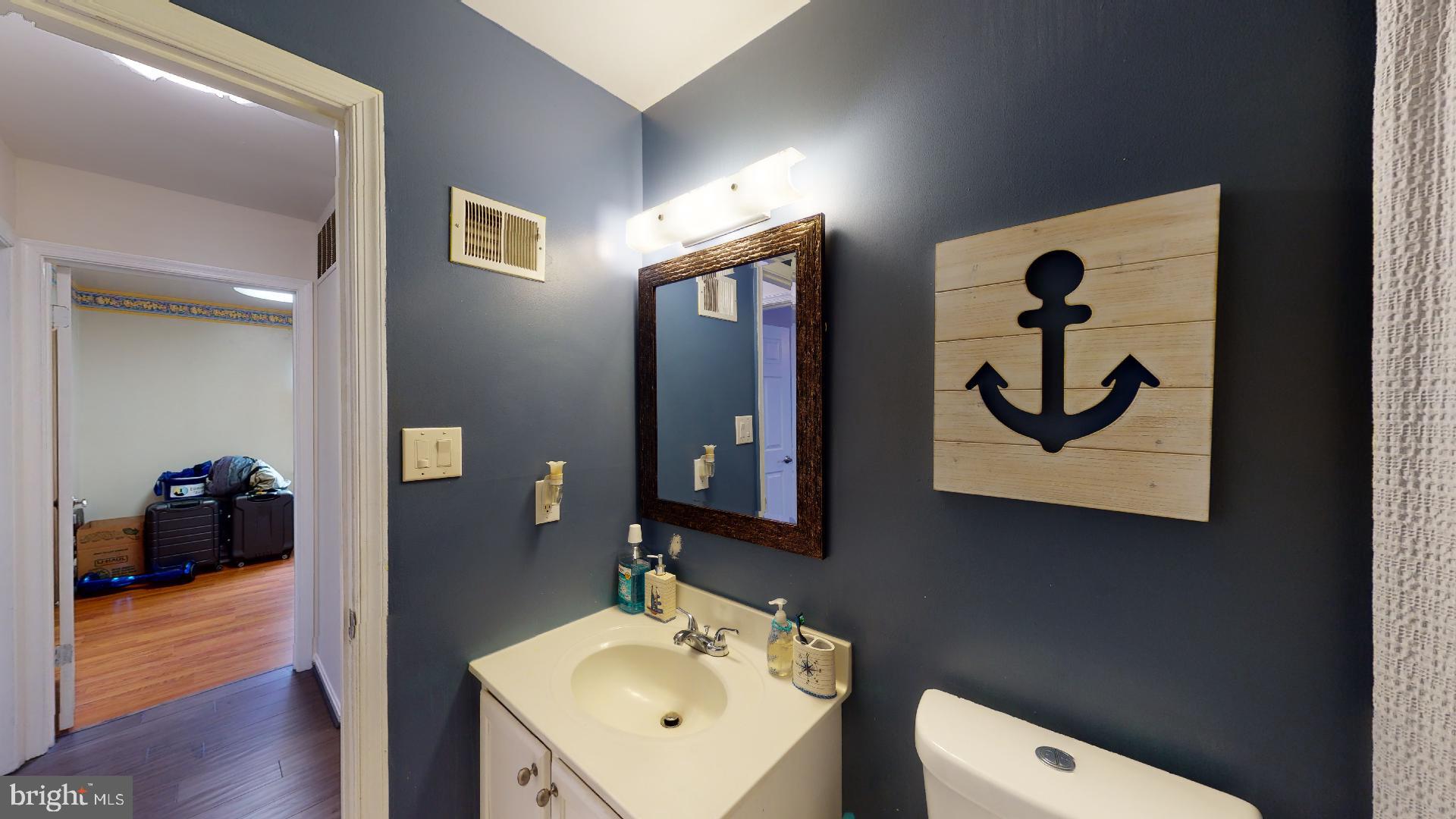 LARGO KNOLLS - Residential