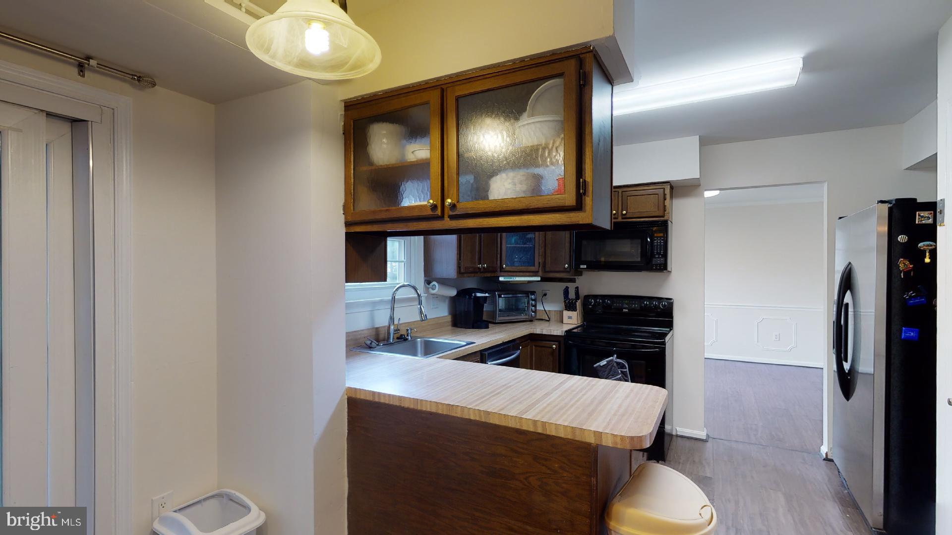 LARGO KNOLLS - Residential