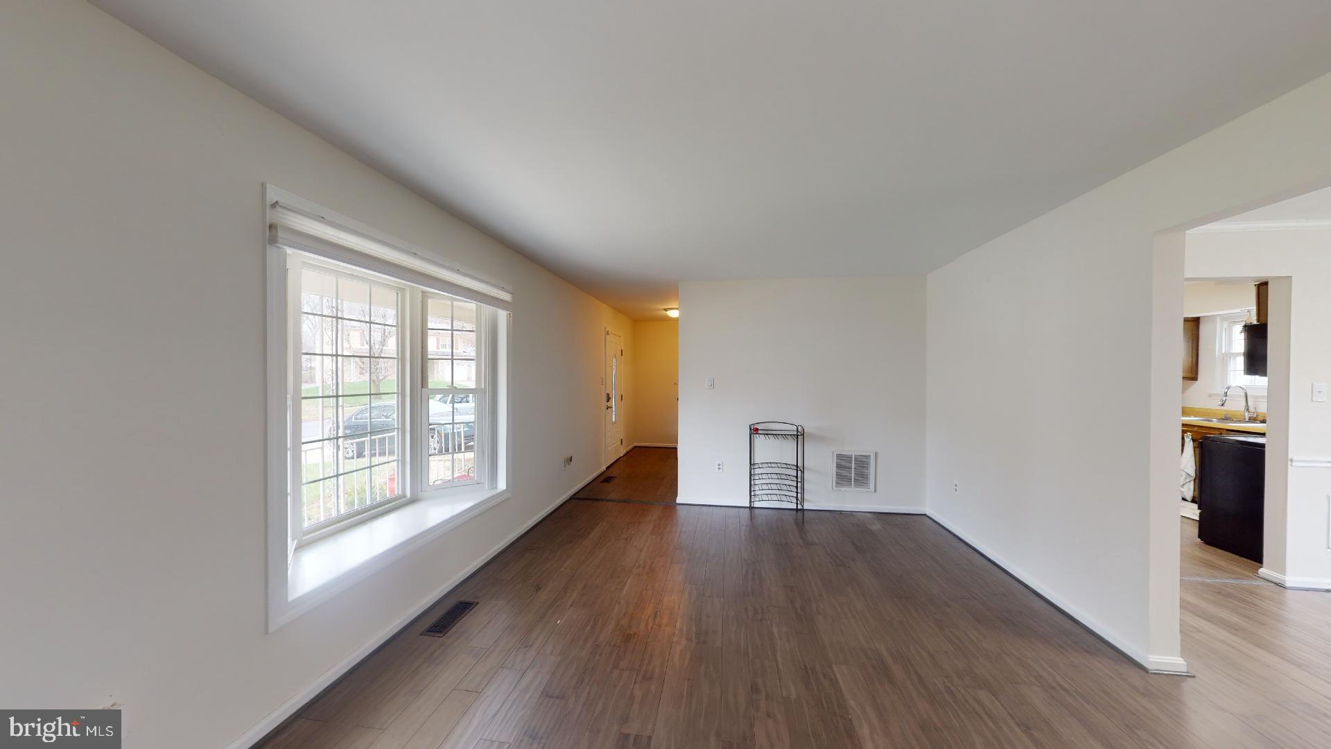 LARGO KNOLLS - Residential