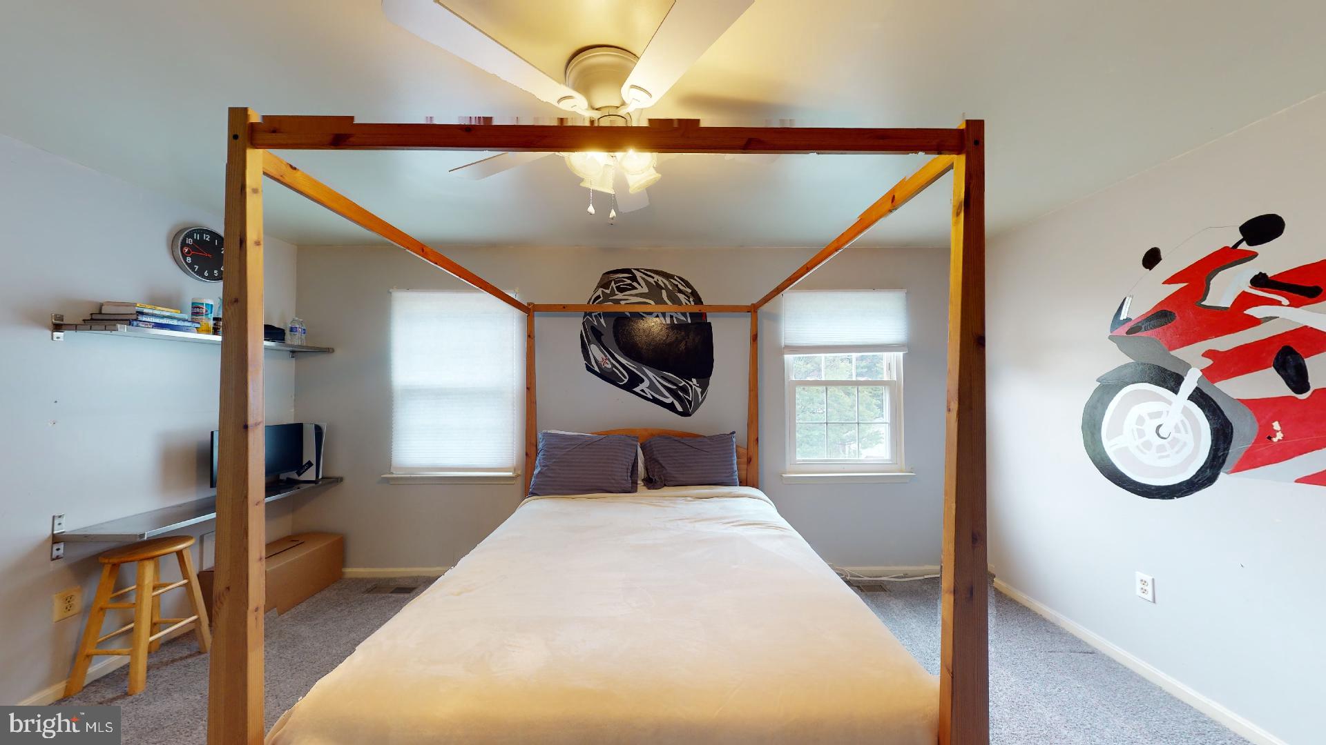 LARGO KNOLLS - Residential