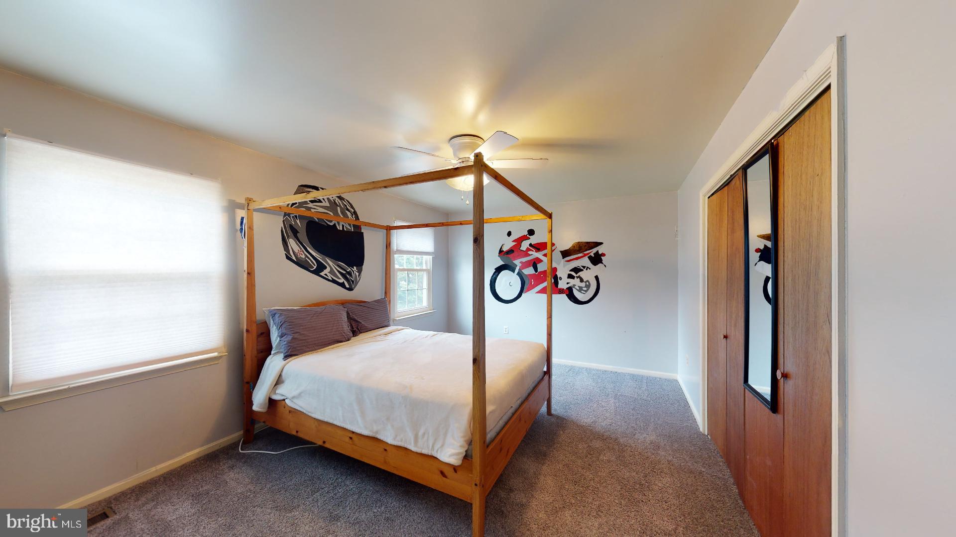 LARGO KNOLLS - Residential