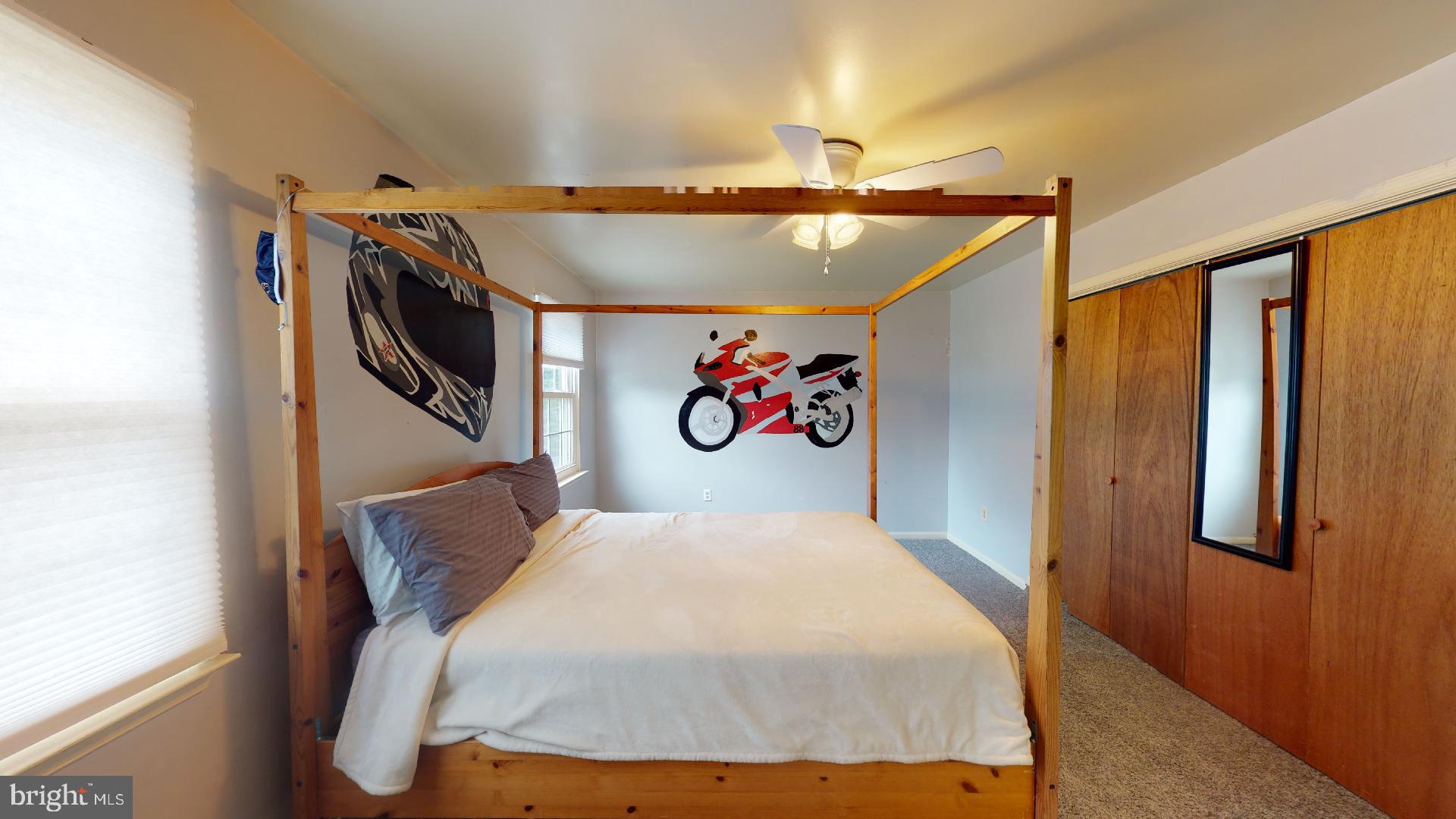 LARGO KNOLLS - Residential