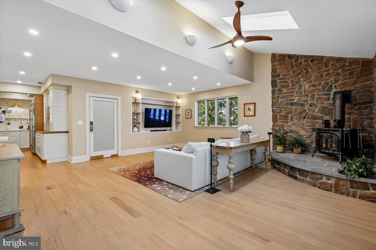 WOODHAVEN - Residential