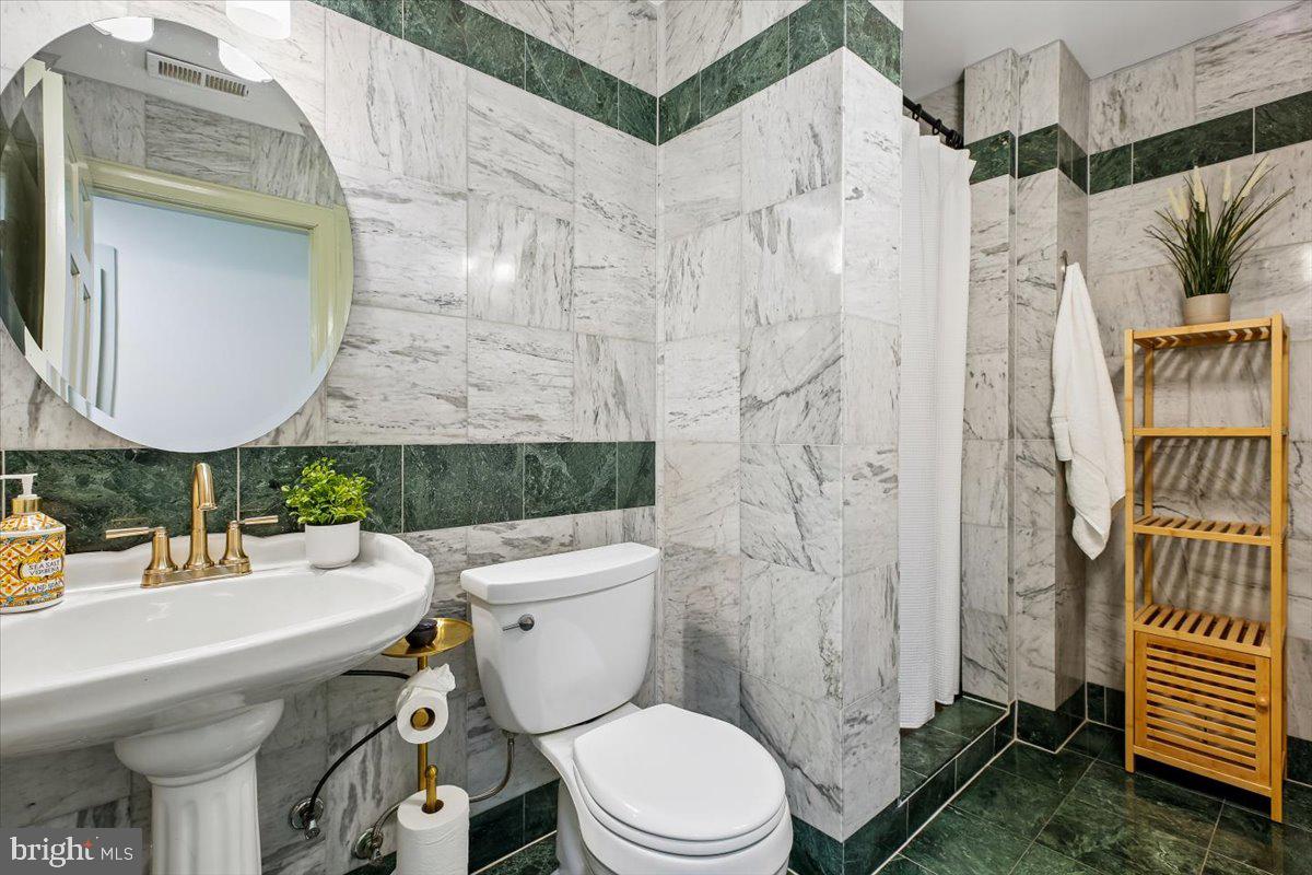 WOODHAVEN - Residential