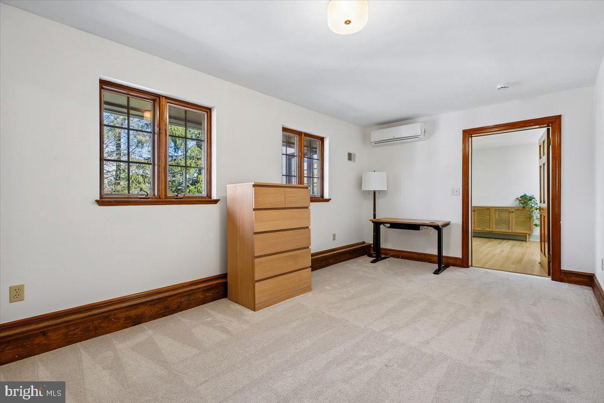 WOODHAVEN - Residential