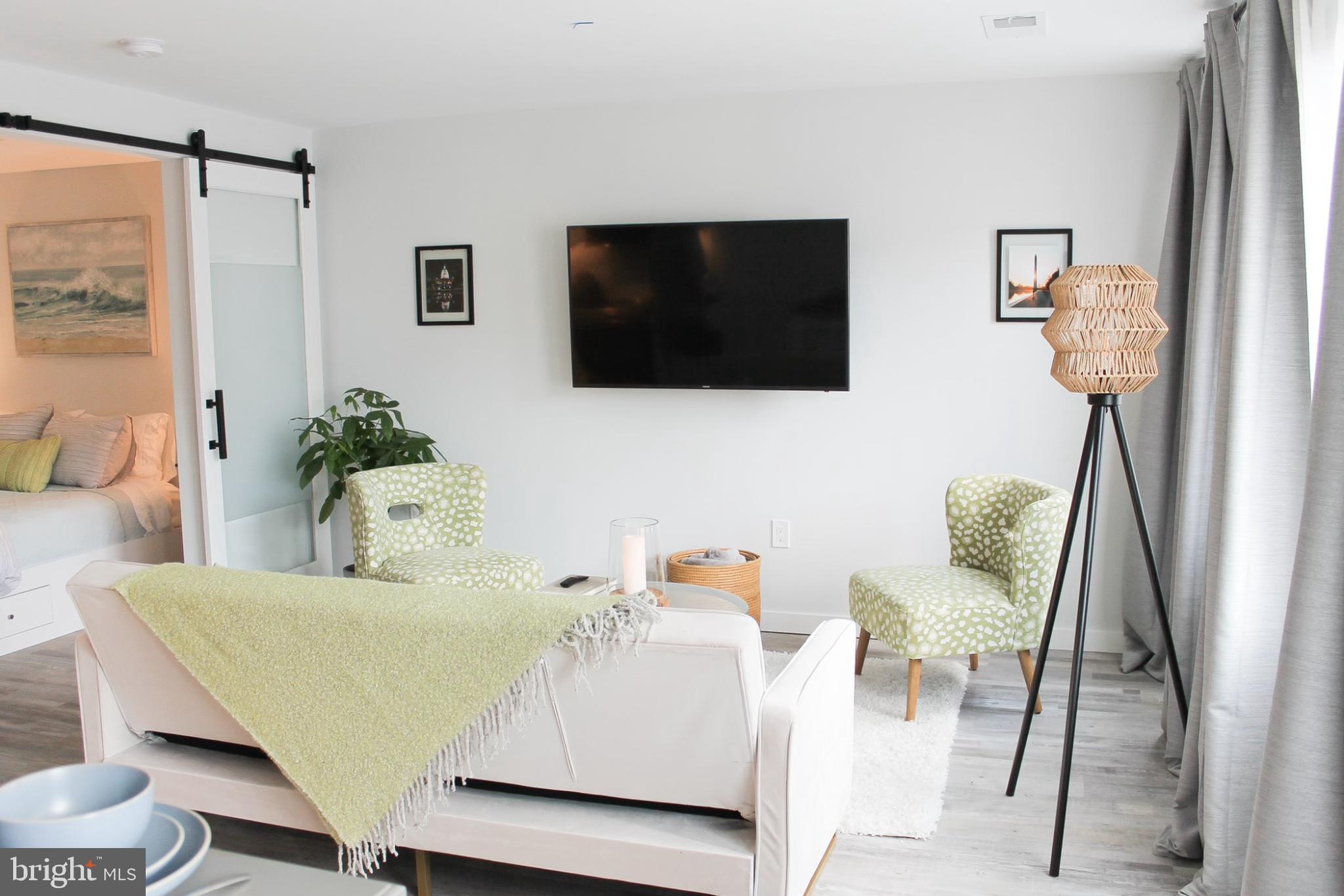 DOWNTOWN SILVER SPRING - Residential