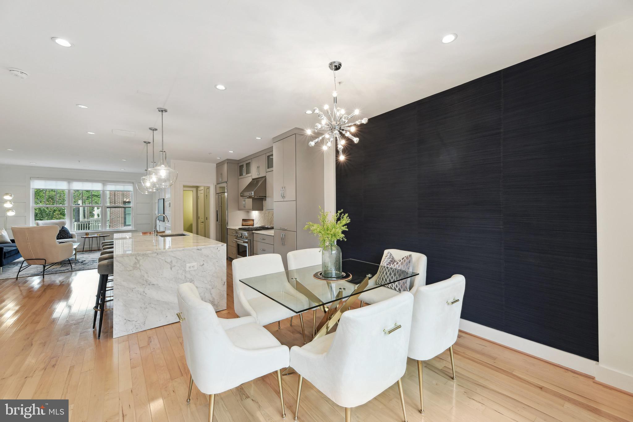 MAJESTY WEST - Residential