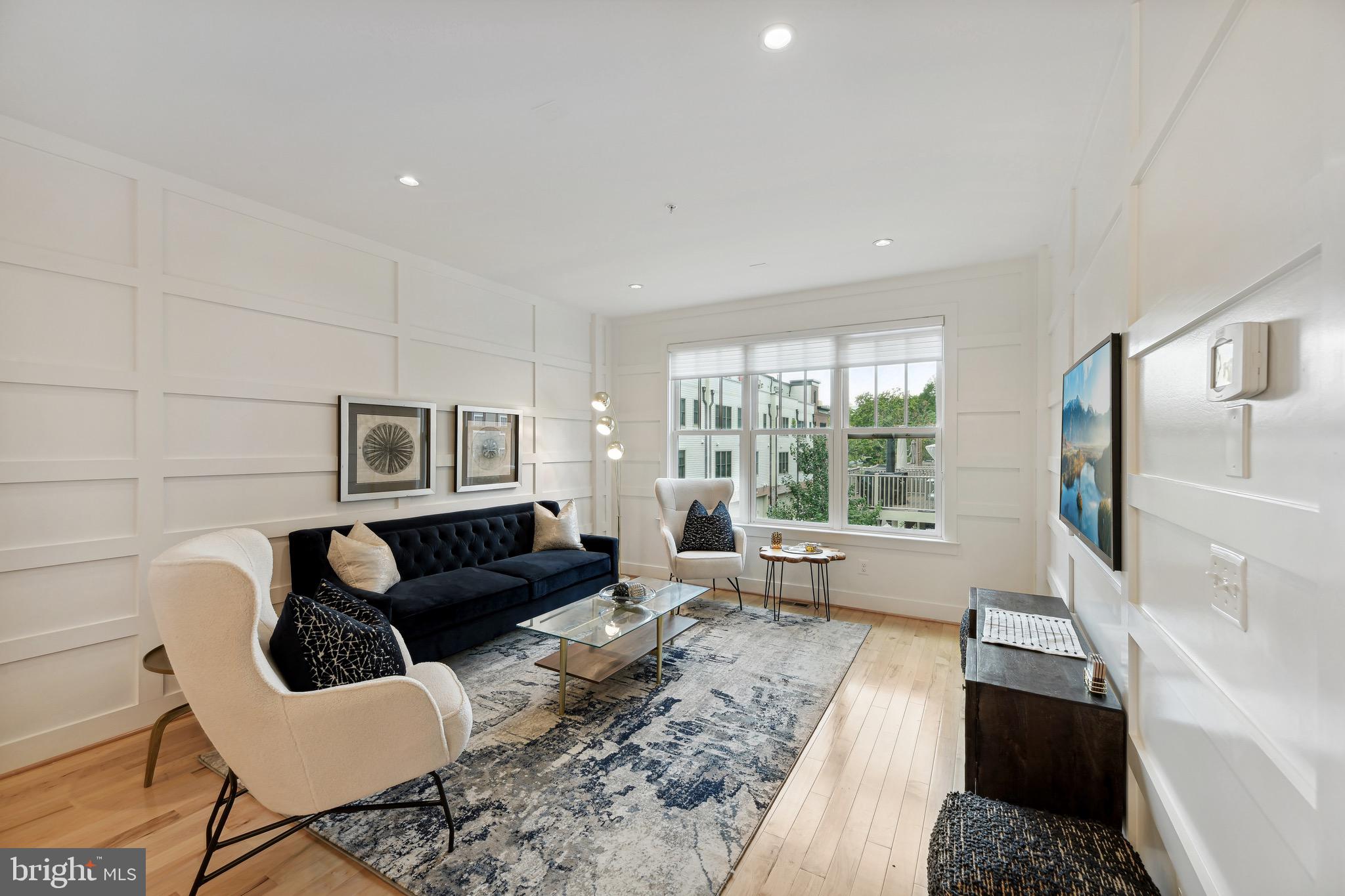 MAJESTY WEST - Residential