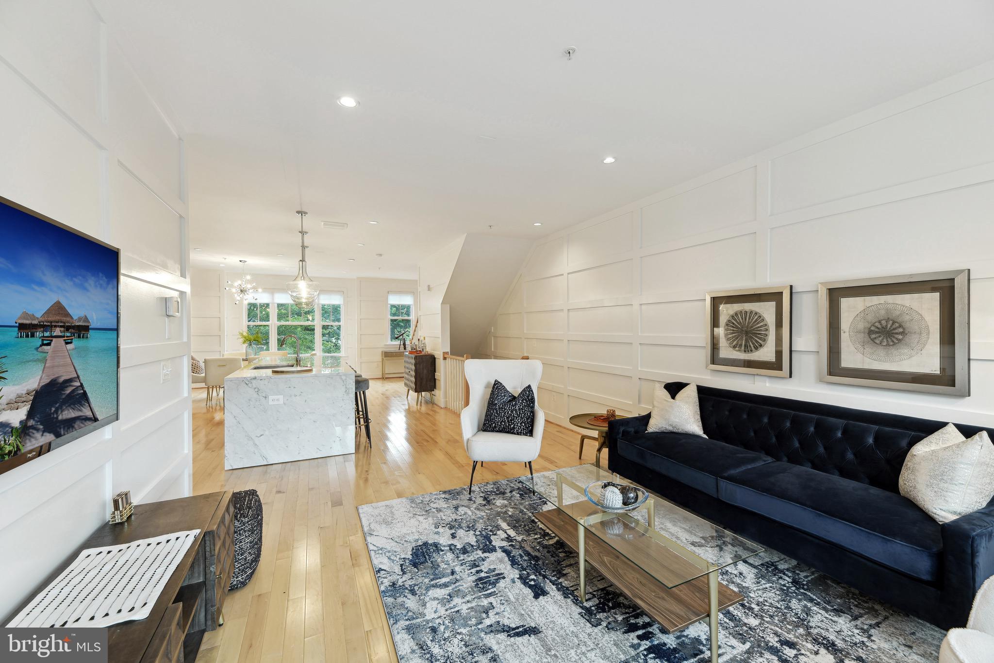 MAJESTY WEST - Residential