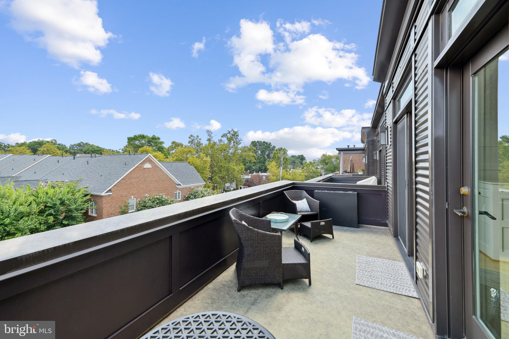 MAJESTY WEST - Residential