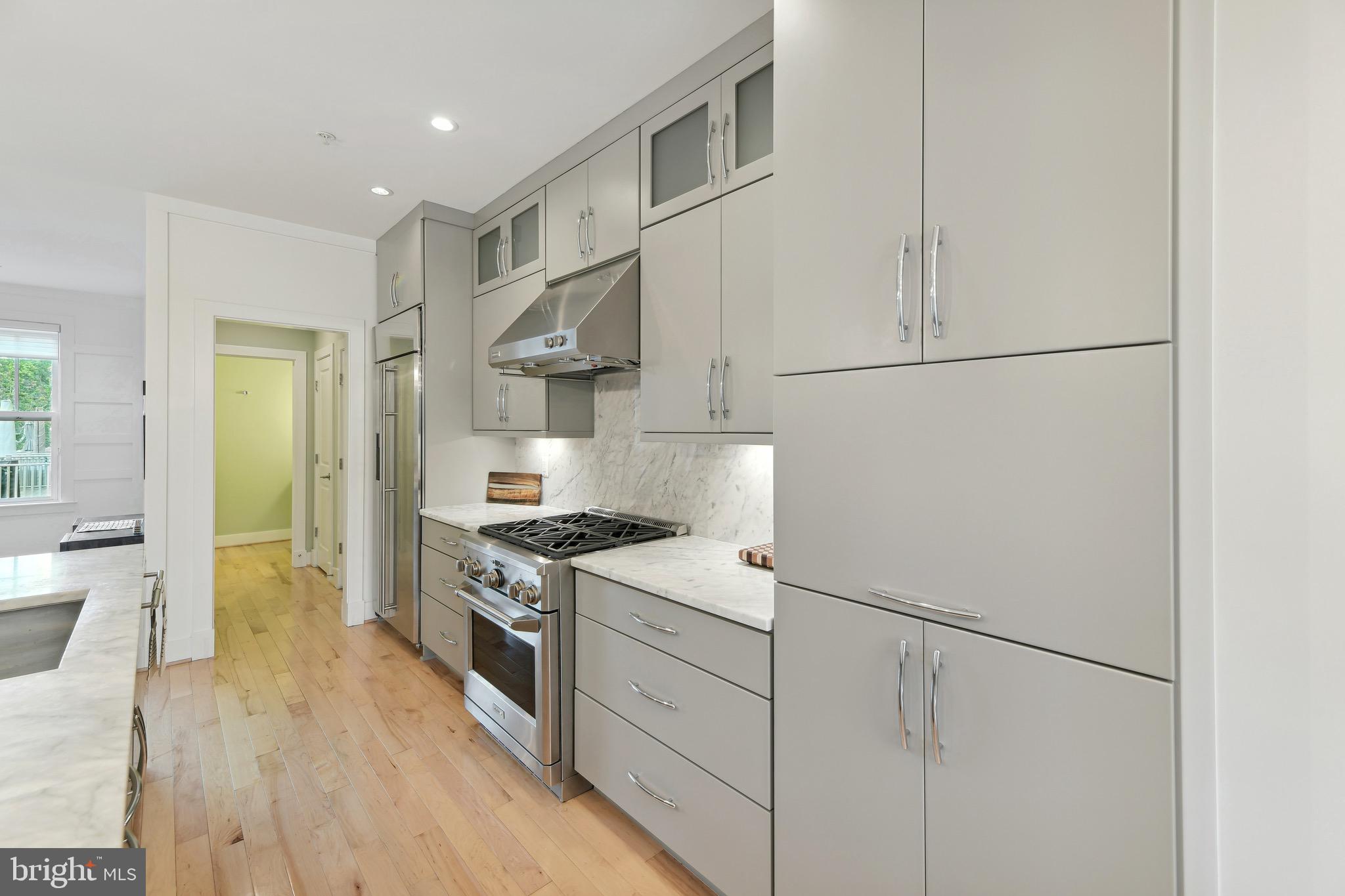 MAJESTY WEST - Residential