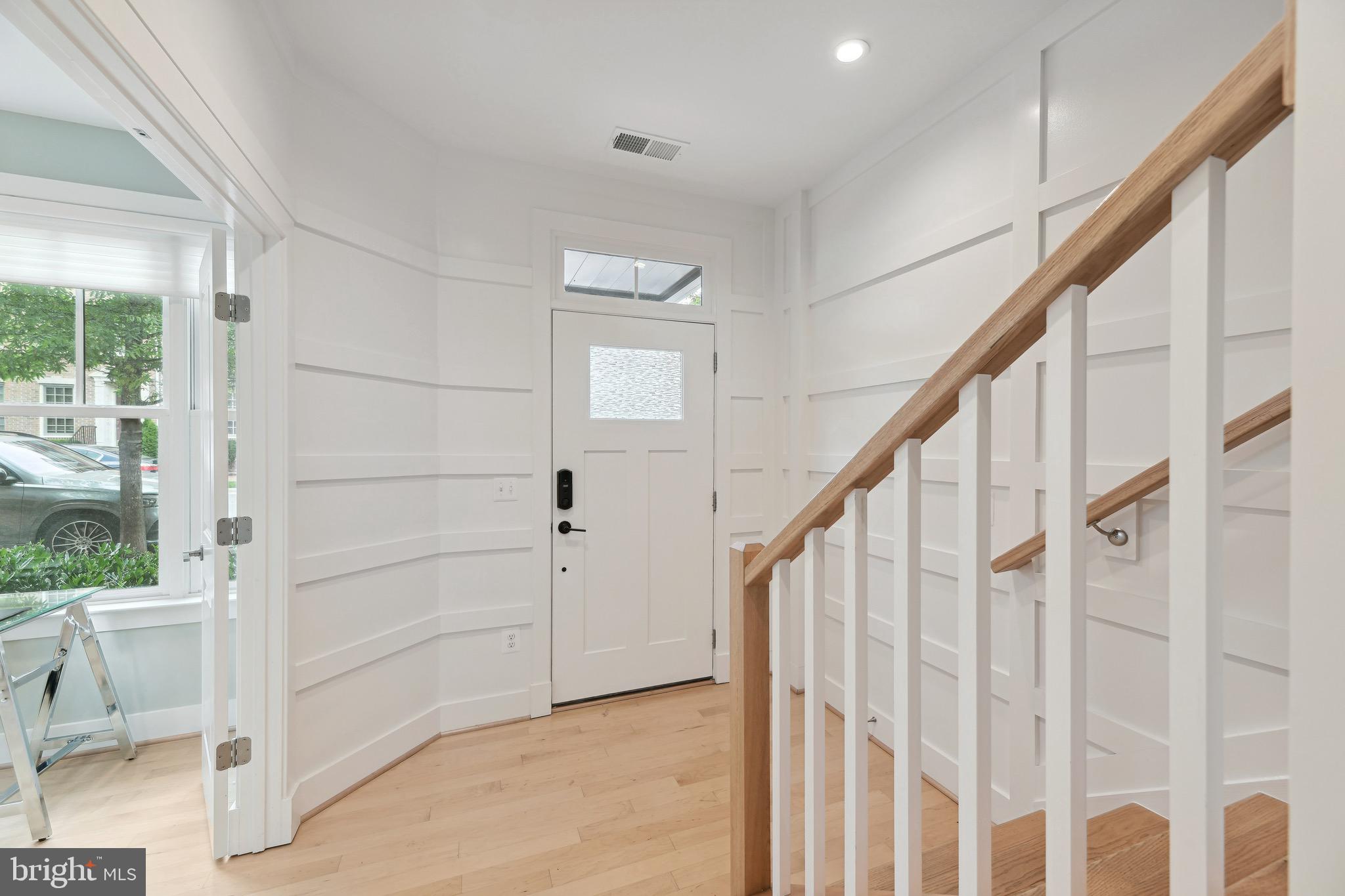 MAJESTY WEST - Residential