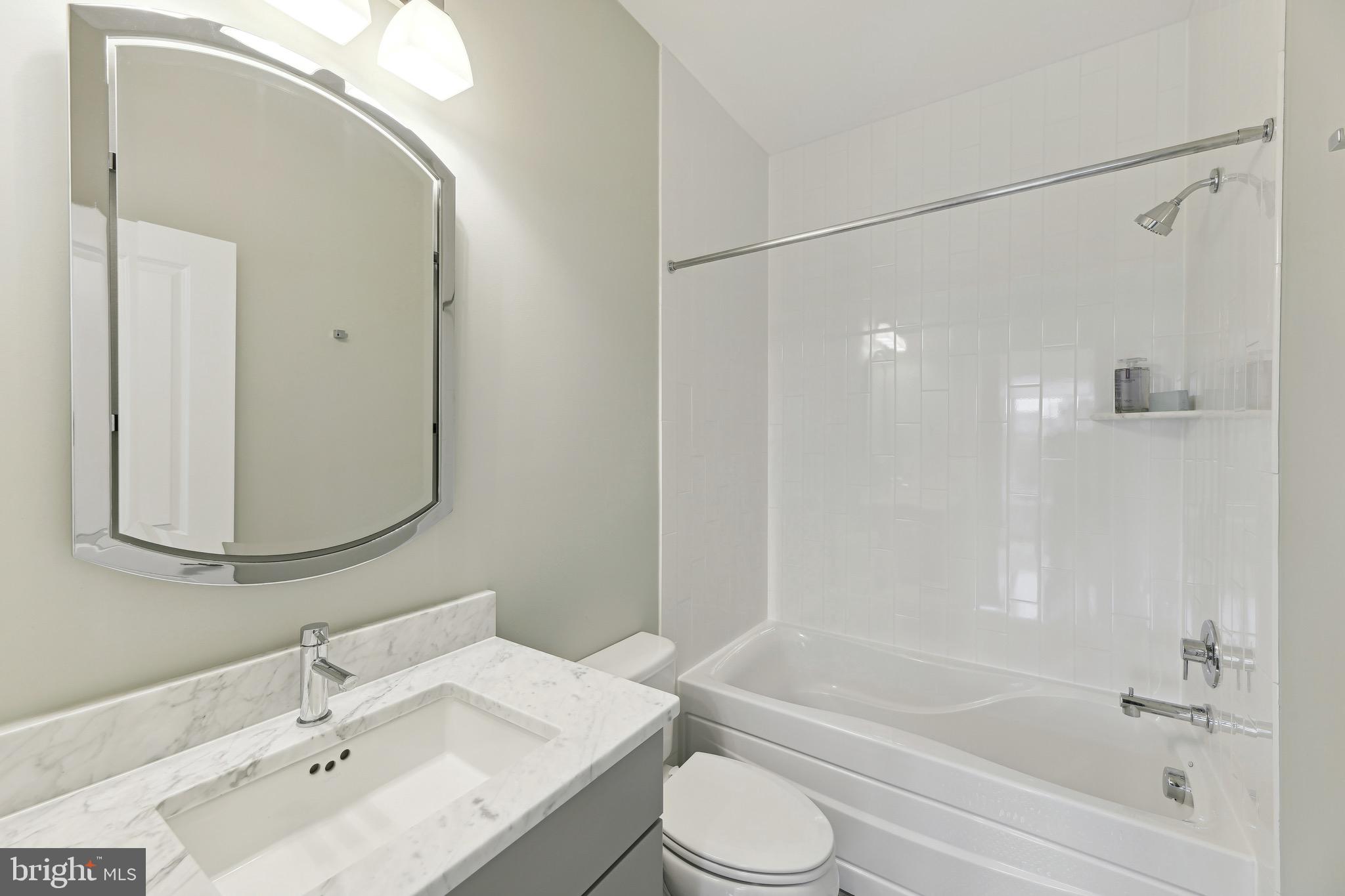 MAJESTY WEST - Residential