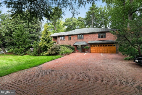 Photo of 8815 Connecticut Avenue, CHEVY CHASE, MD 20815 (MLS # MDMC2260104)