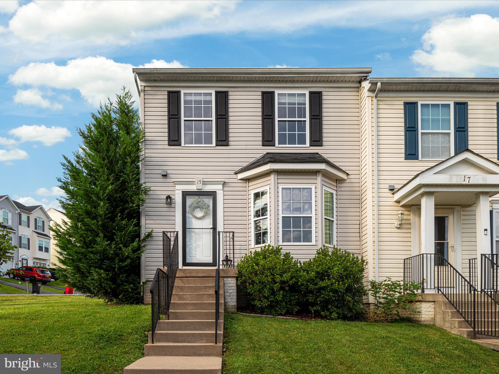 FAIRWAYS AT STONEBRIDGE - Residential