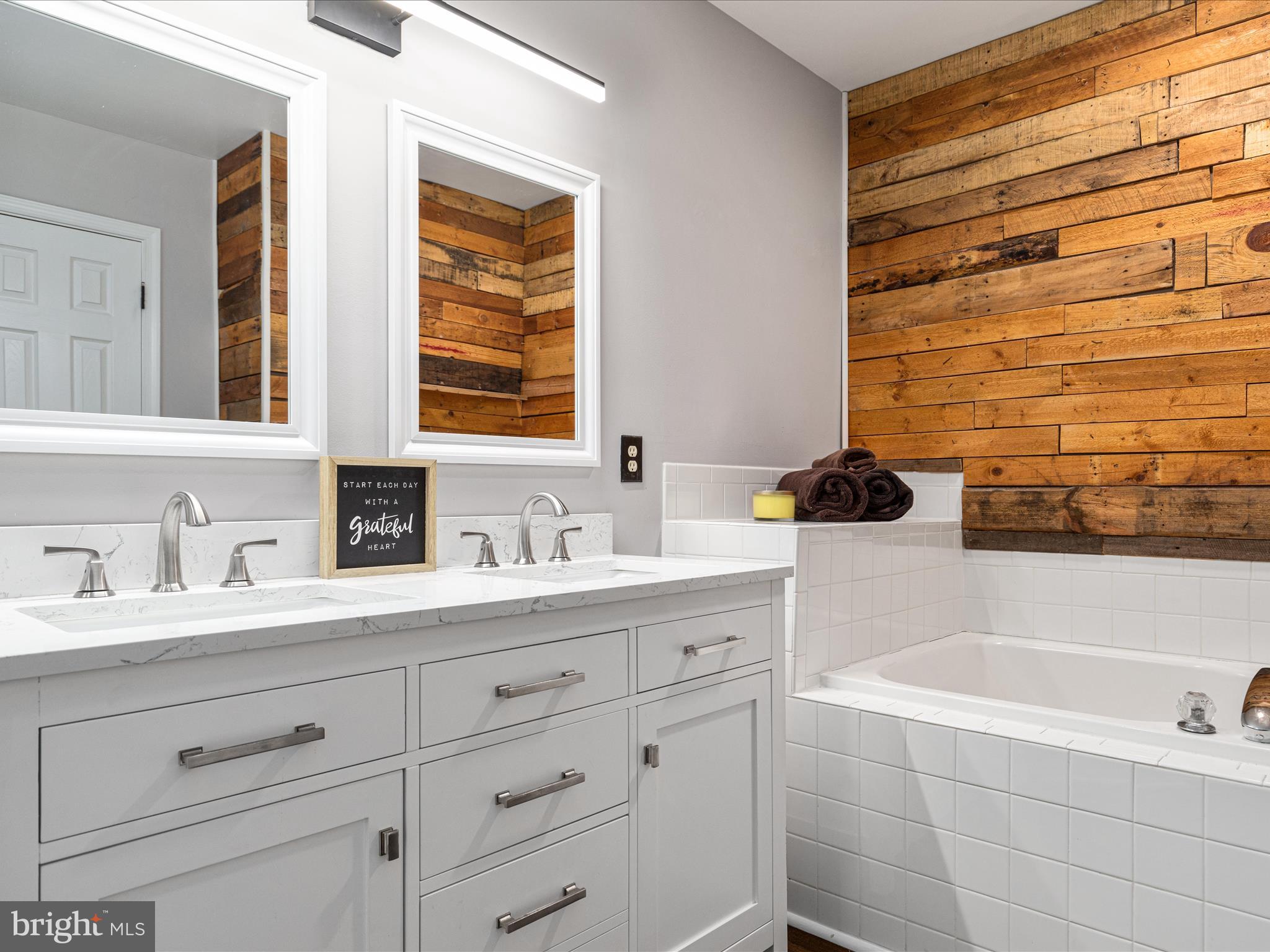 FAIRWAYS AT STONEBRIDGE - Residential