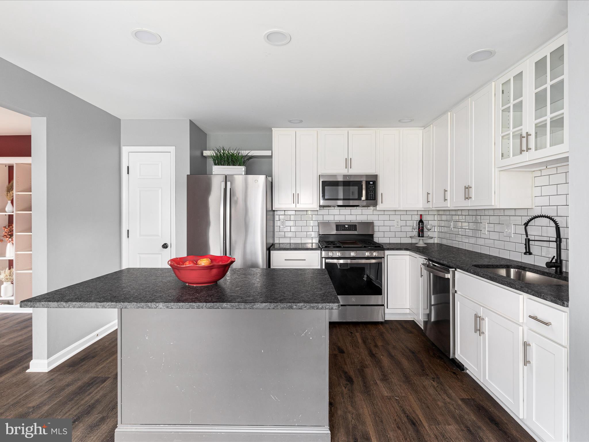 FAIRWAYS AT STONEBRIDGE - Residential