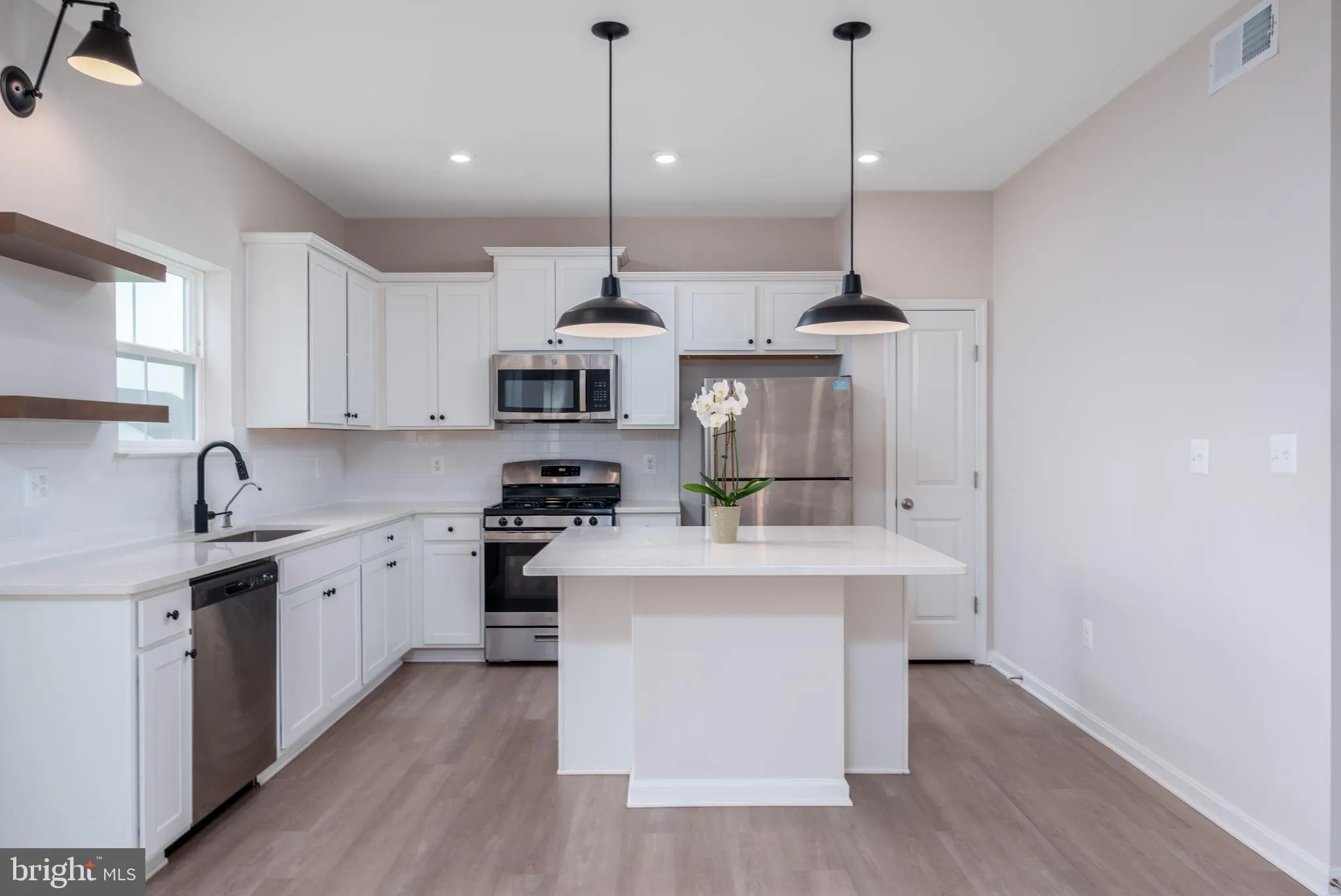 Felton, Delaware 19943, United States, 4 Bedrooms Bedrooms, ,4 BathroomsBathrooms,Residential,Active,187366