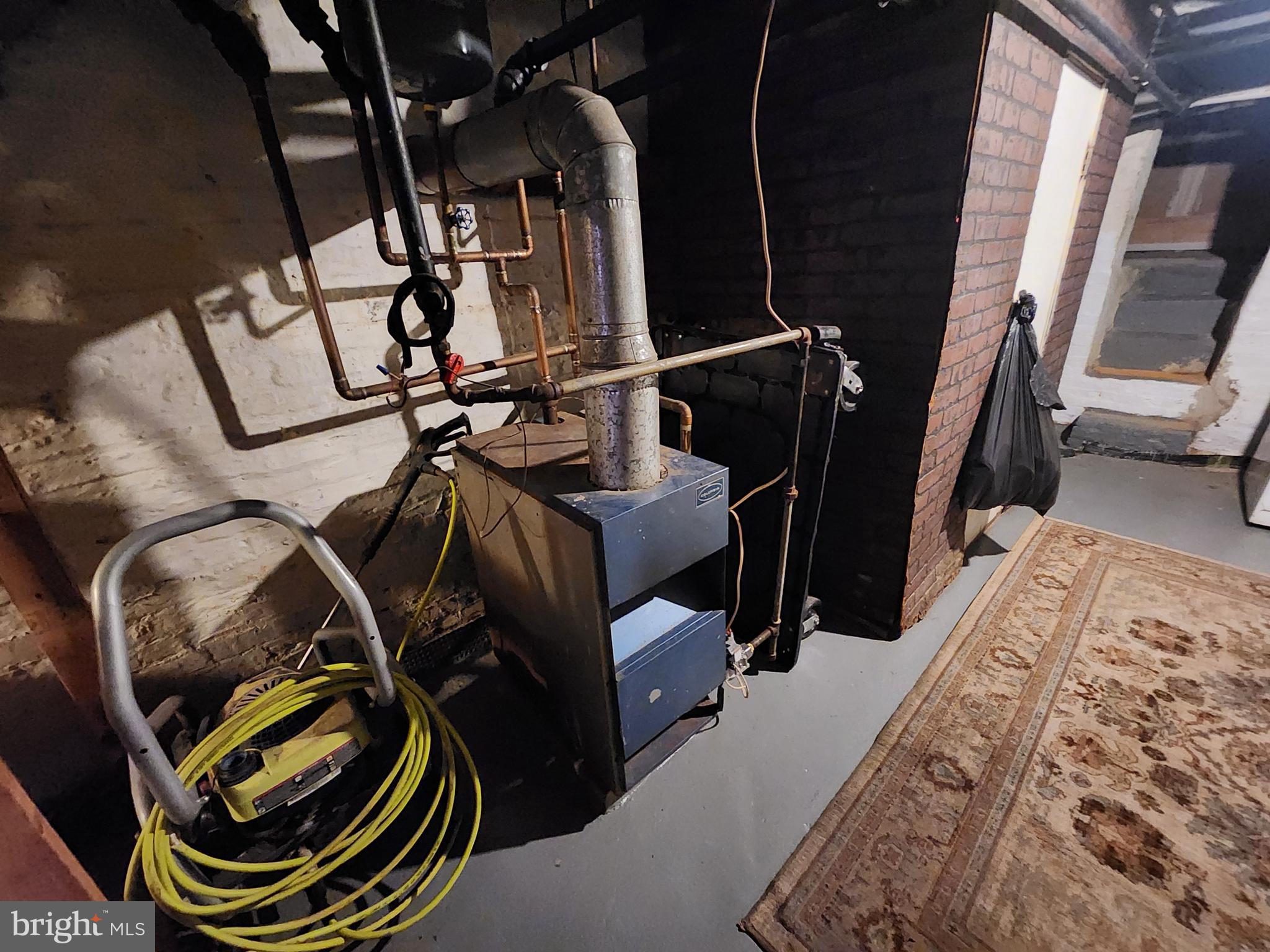 ELLWOOD PARK - Residential