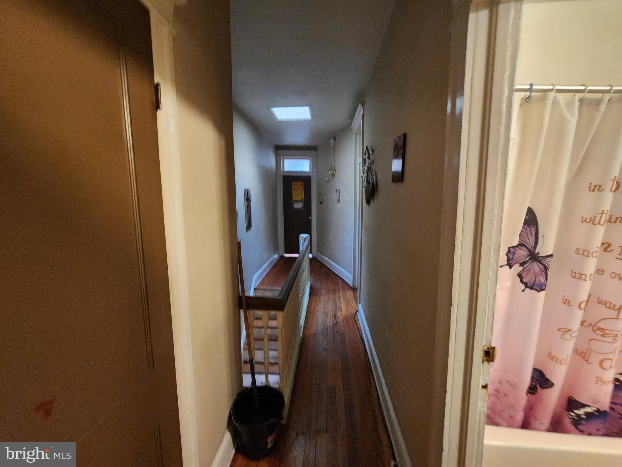 ELLWOOD PARK - Residential