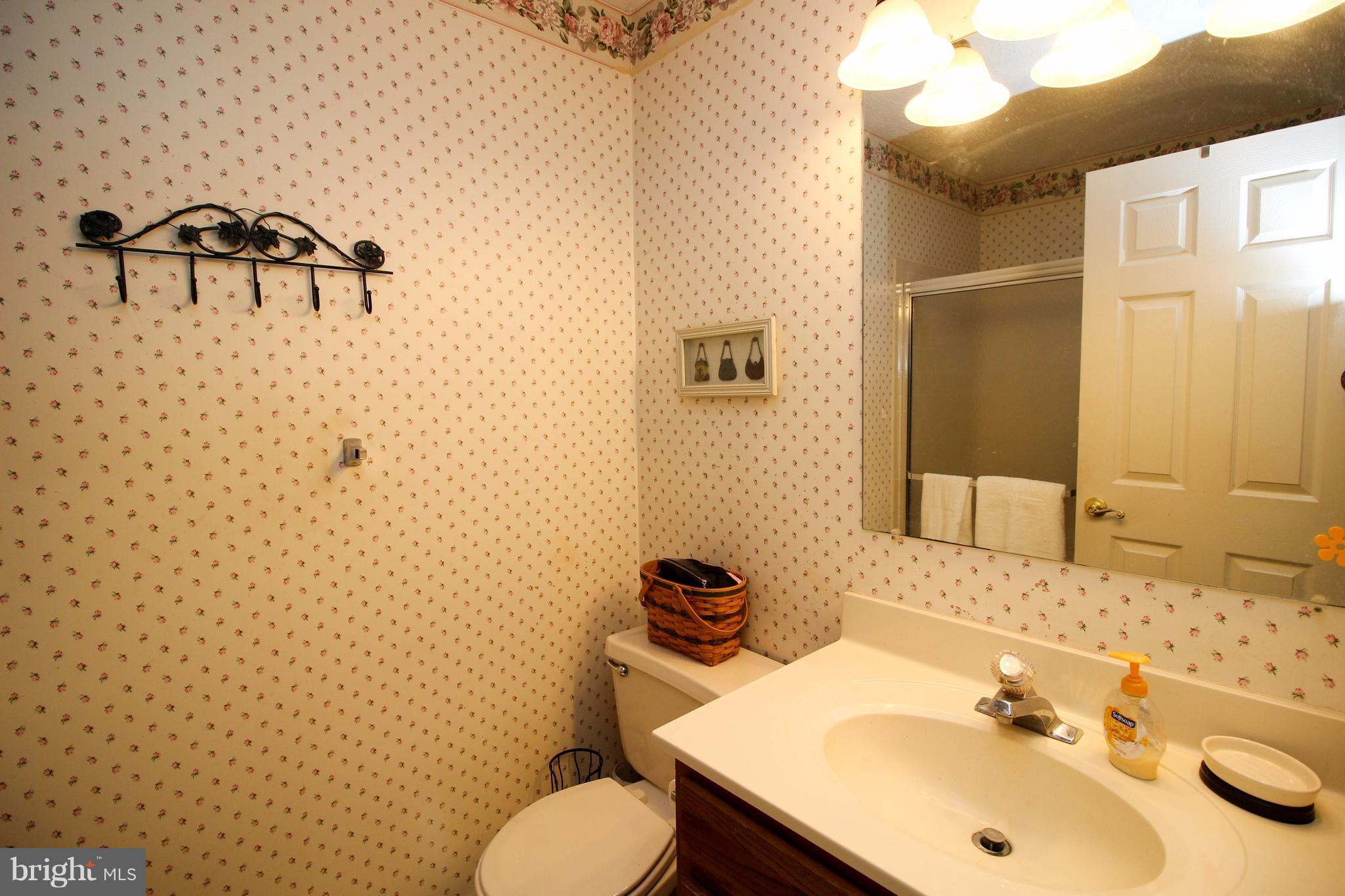 THE COURTYARDS AT POND - Residential