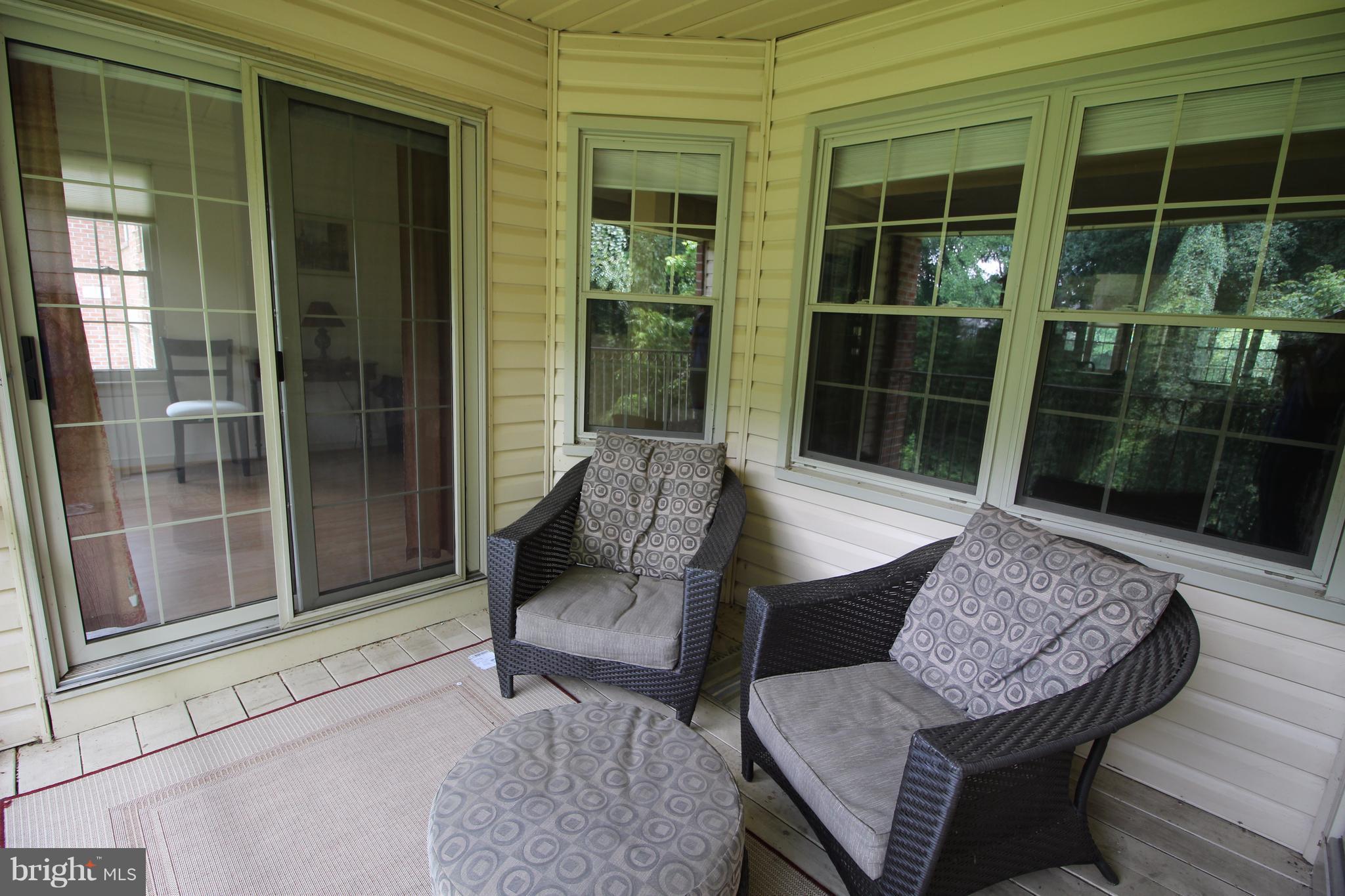 THE COURTYARDS AT POND - Residential