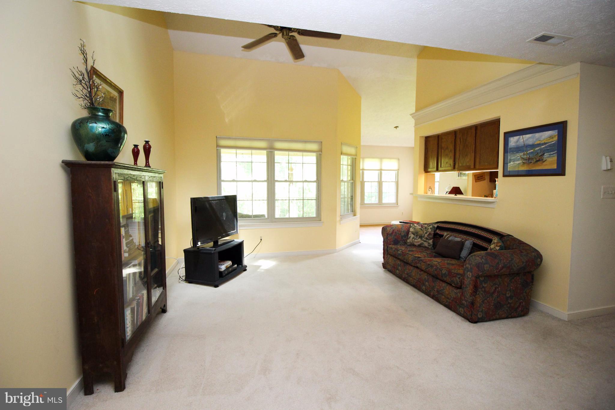 THE COURTYARDS AT POND - Residential