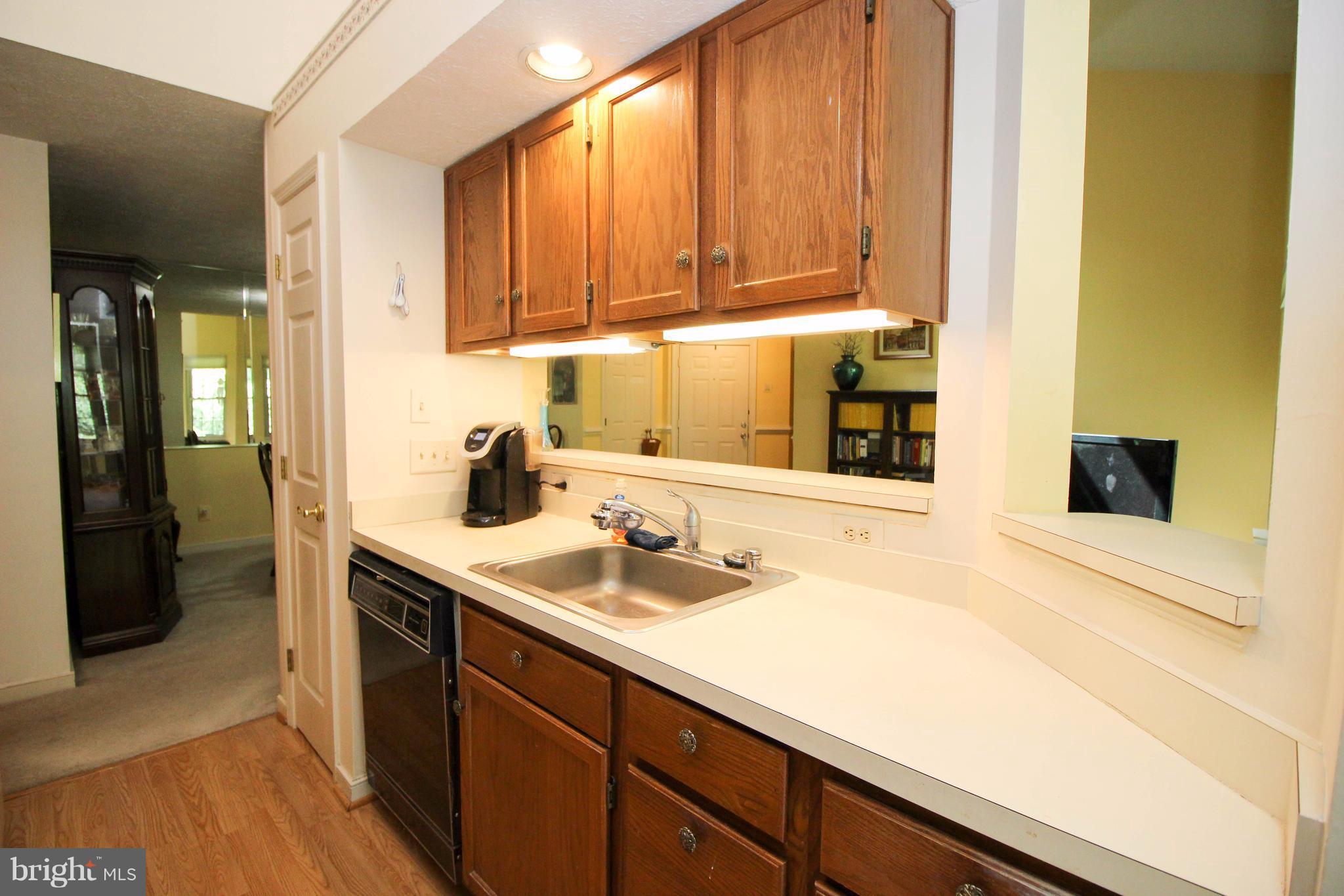 THE COURTYARDS AT POND - Residential