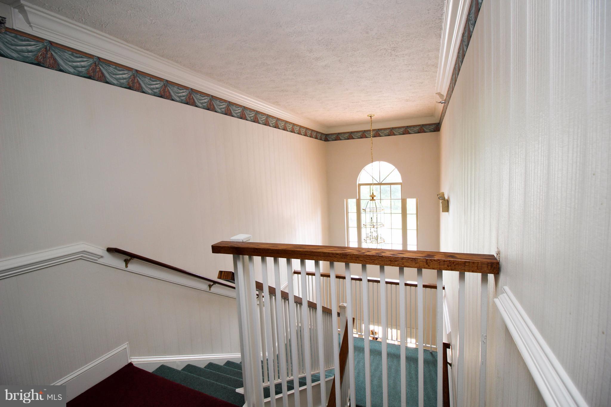 THE COURTYARDS AT POND - Residential