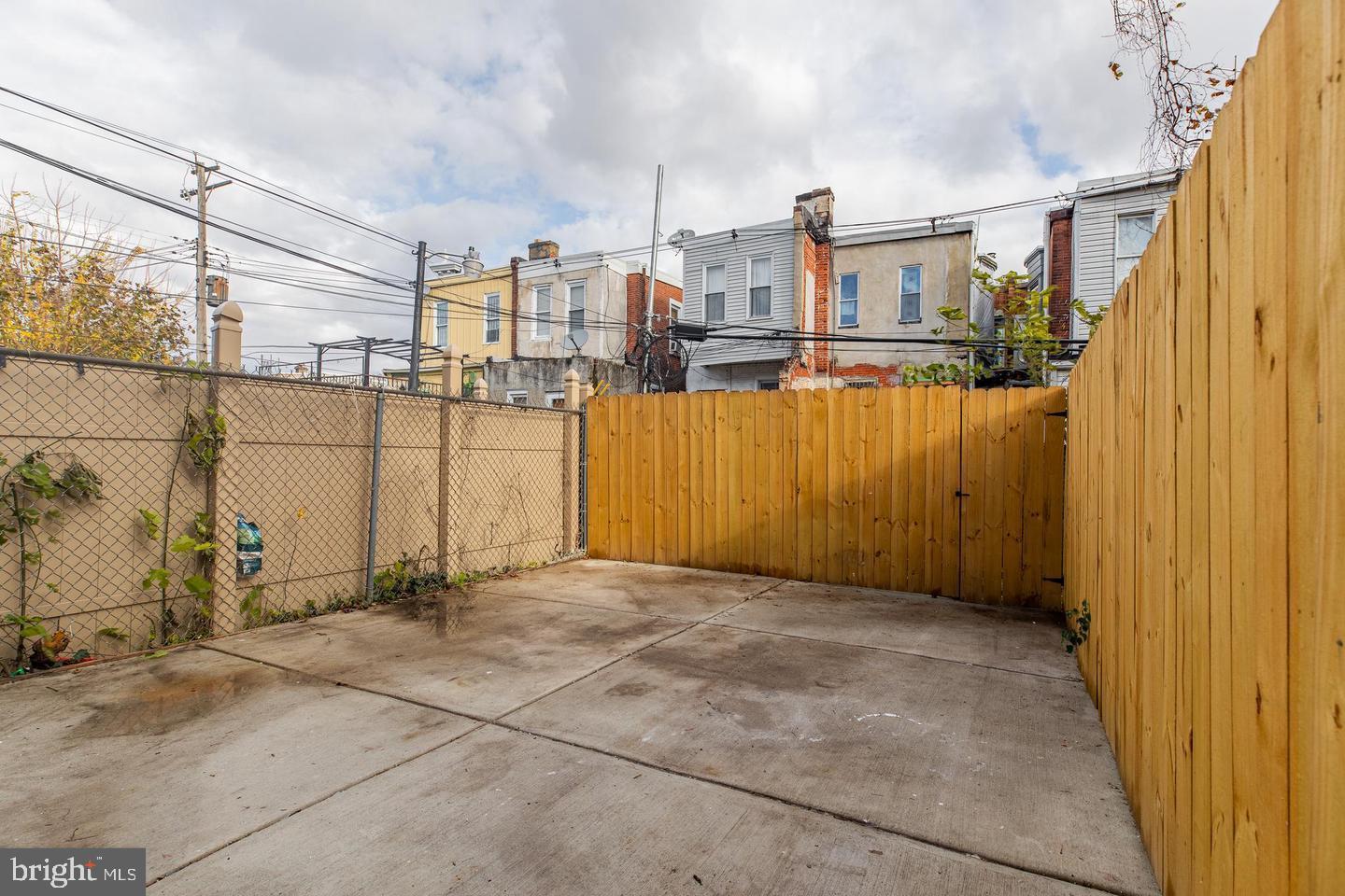 PHILADELPHIA - Residential