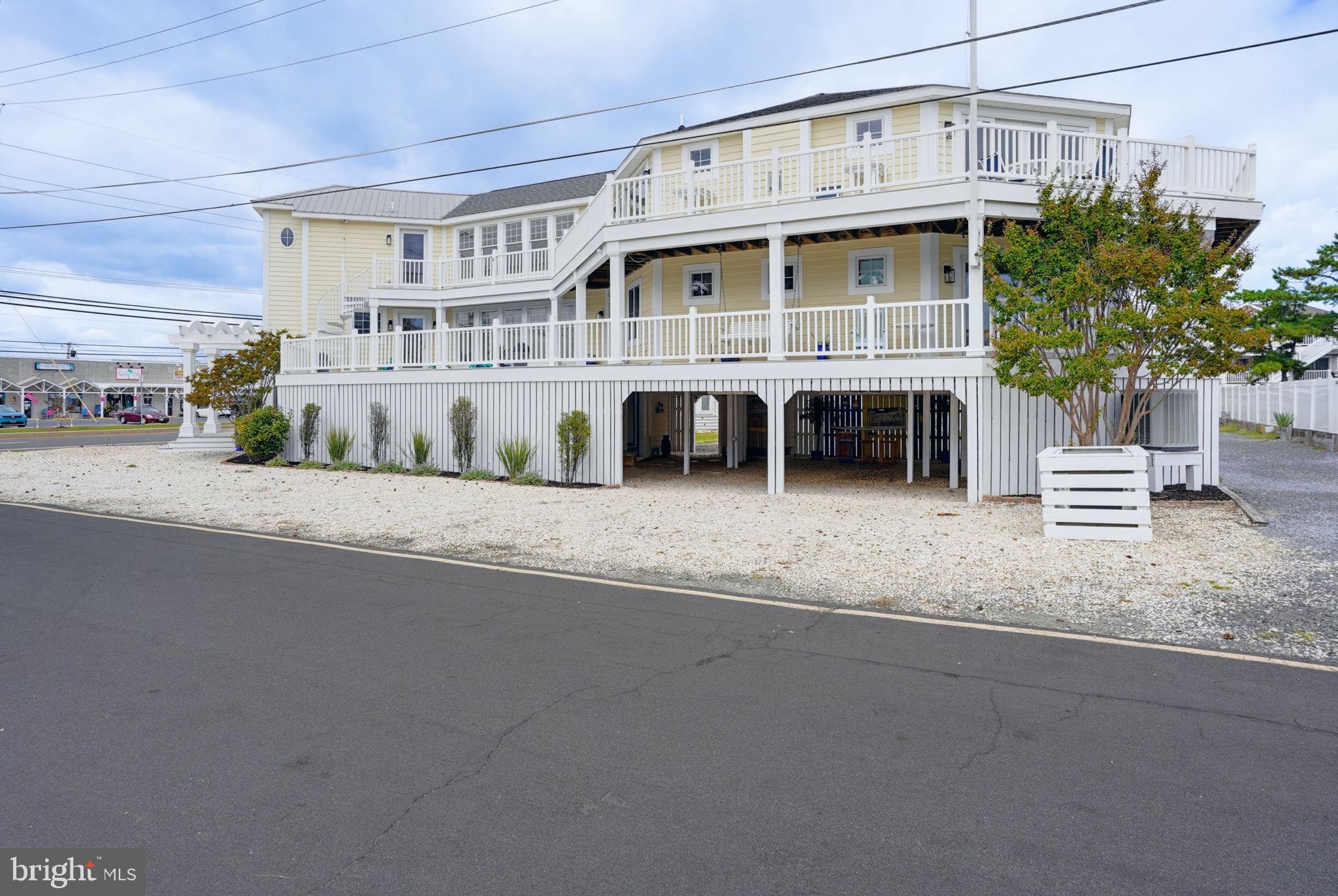 1301 COASTAL HIGHWAY
