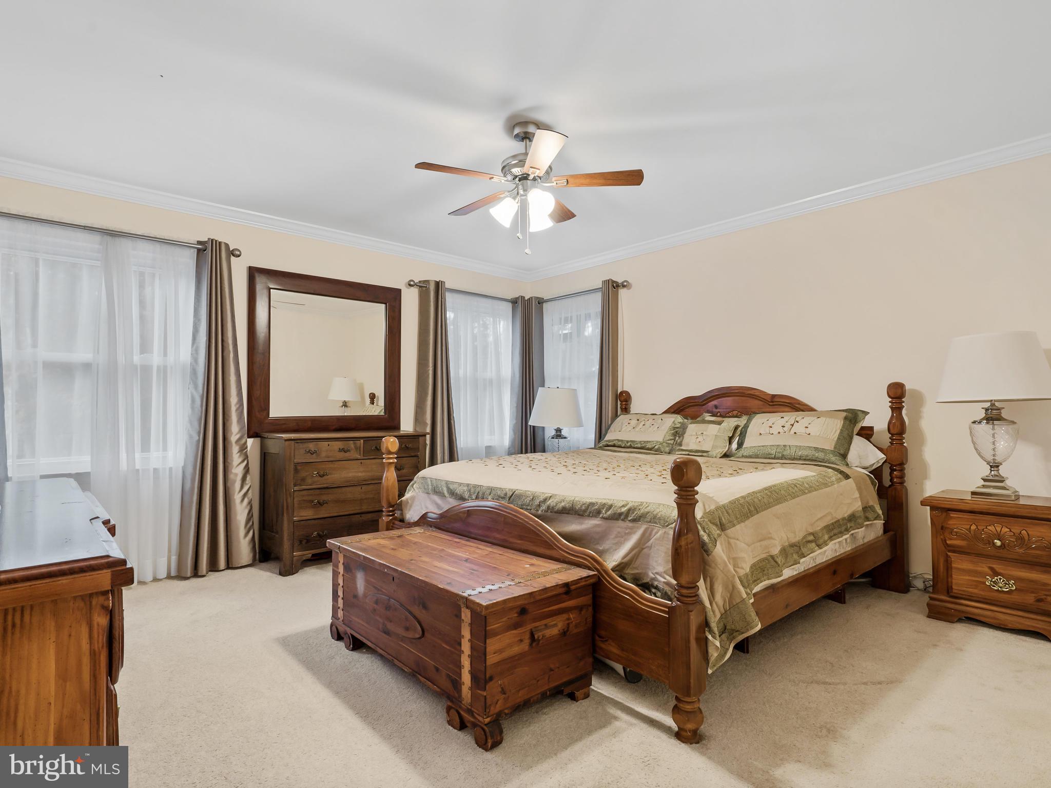 LONGWOOD KNOLLS - Residential Lease