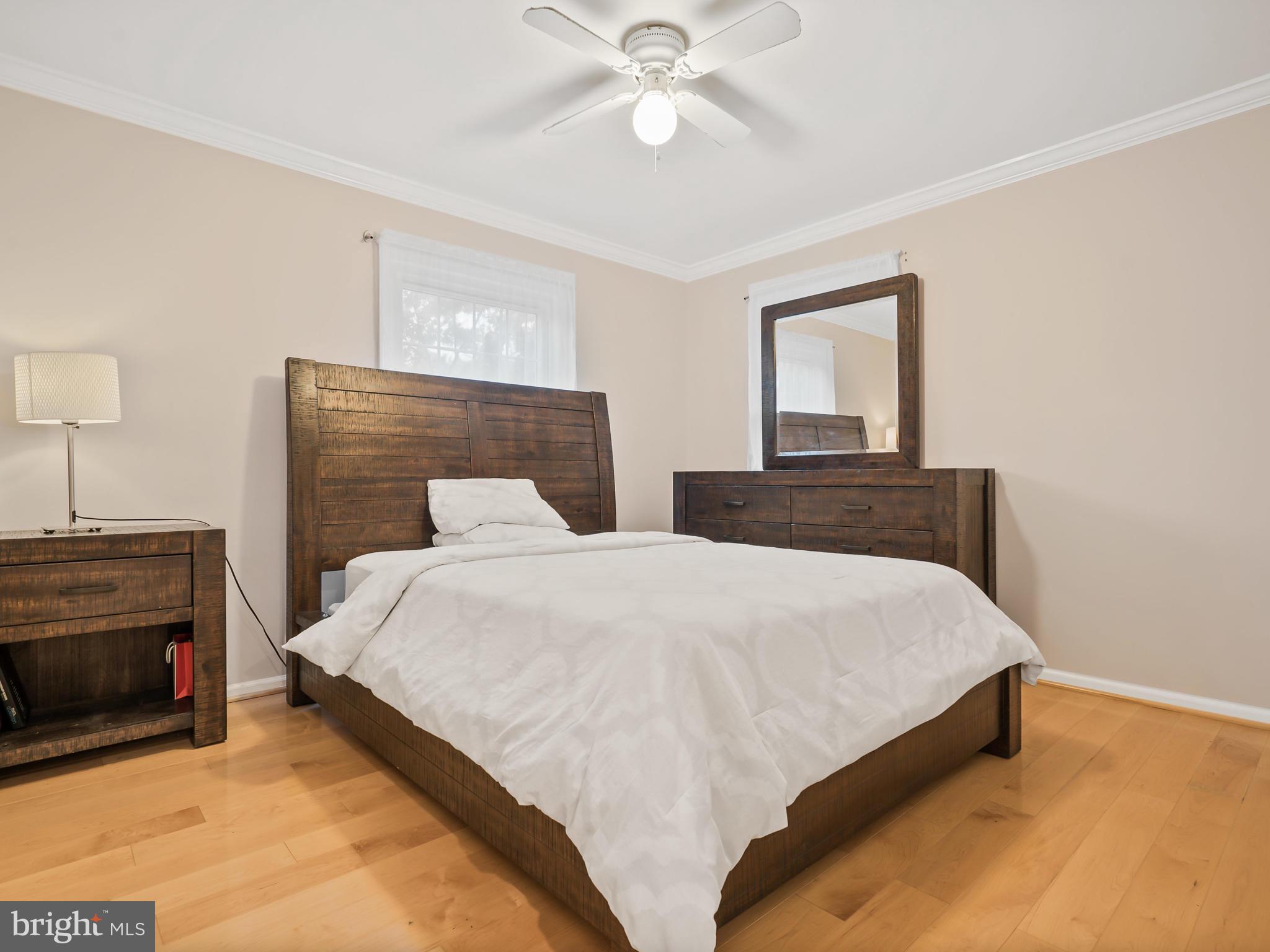 LONGWOOD KNOLLS - Residential Lease