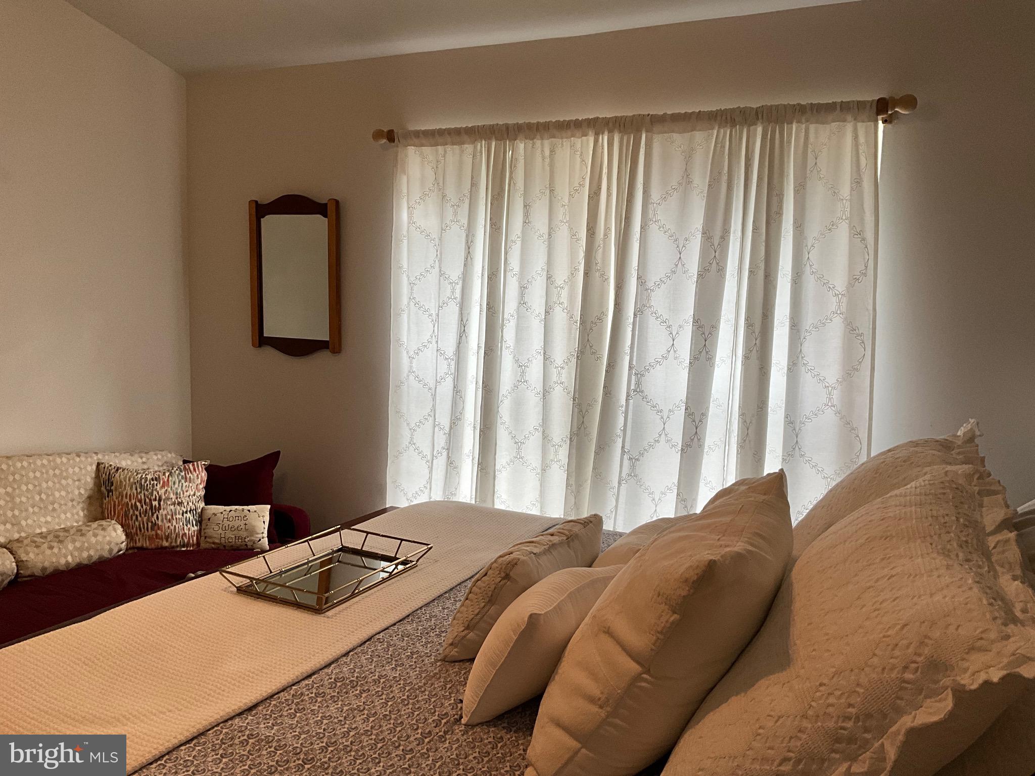 MAGRUDER VALLEY VILLAGE - Residential Lease