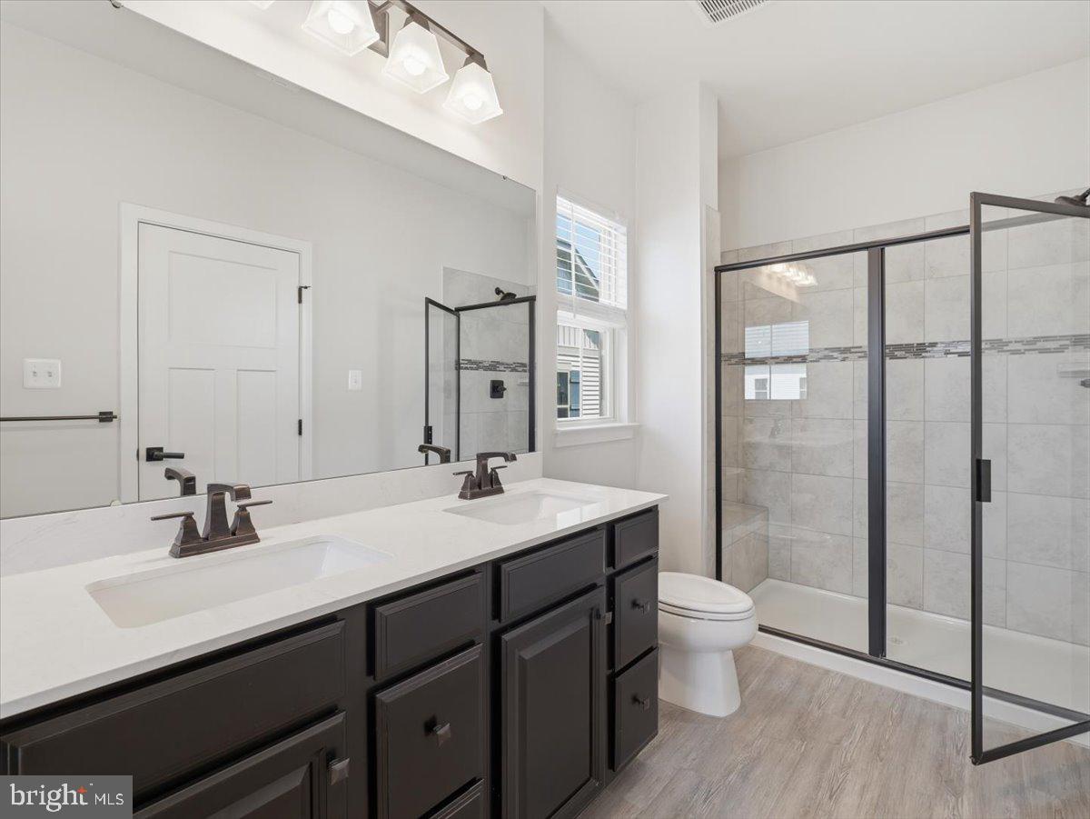 LAKE LINGANORE OAKDALE - Residential