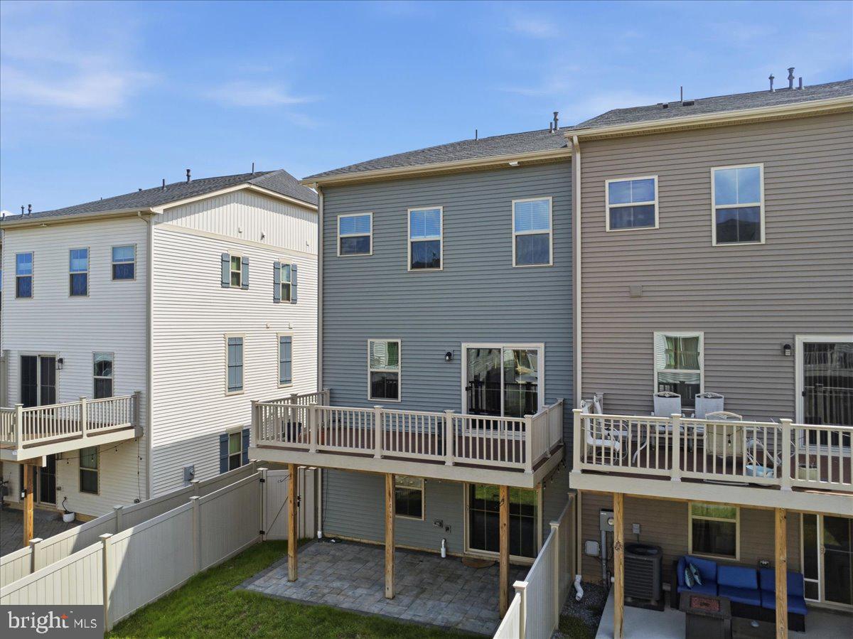 LAKE LINGANORE OAKDALE - Residential