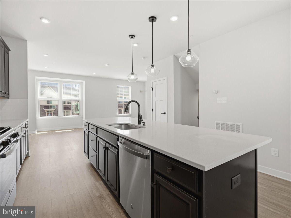 LAKE LINGANORE OAKDALE - Residential