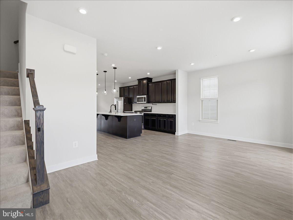 LAKE LINGANORE OAKDALE - Residential