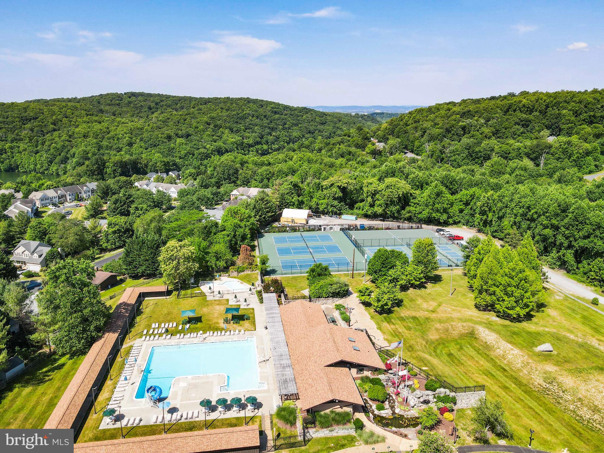 LAKE LINGANORE OAKDALE - Residential