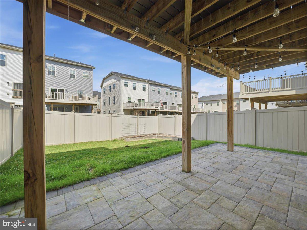 LAKE LINGANORE OAKDALE - Residential