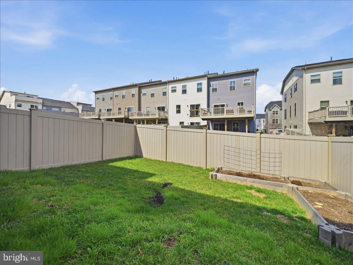 LAKE LINGANORE OAKDALE - Residential