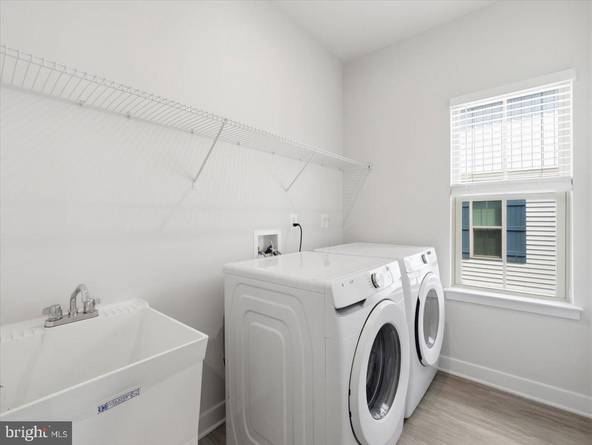 LAKE LINGANORE OAKDALE - Residential